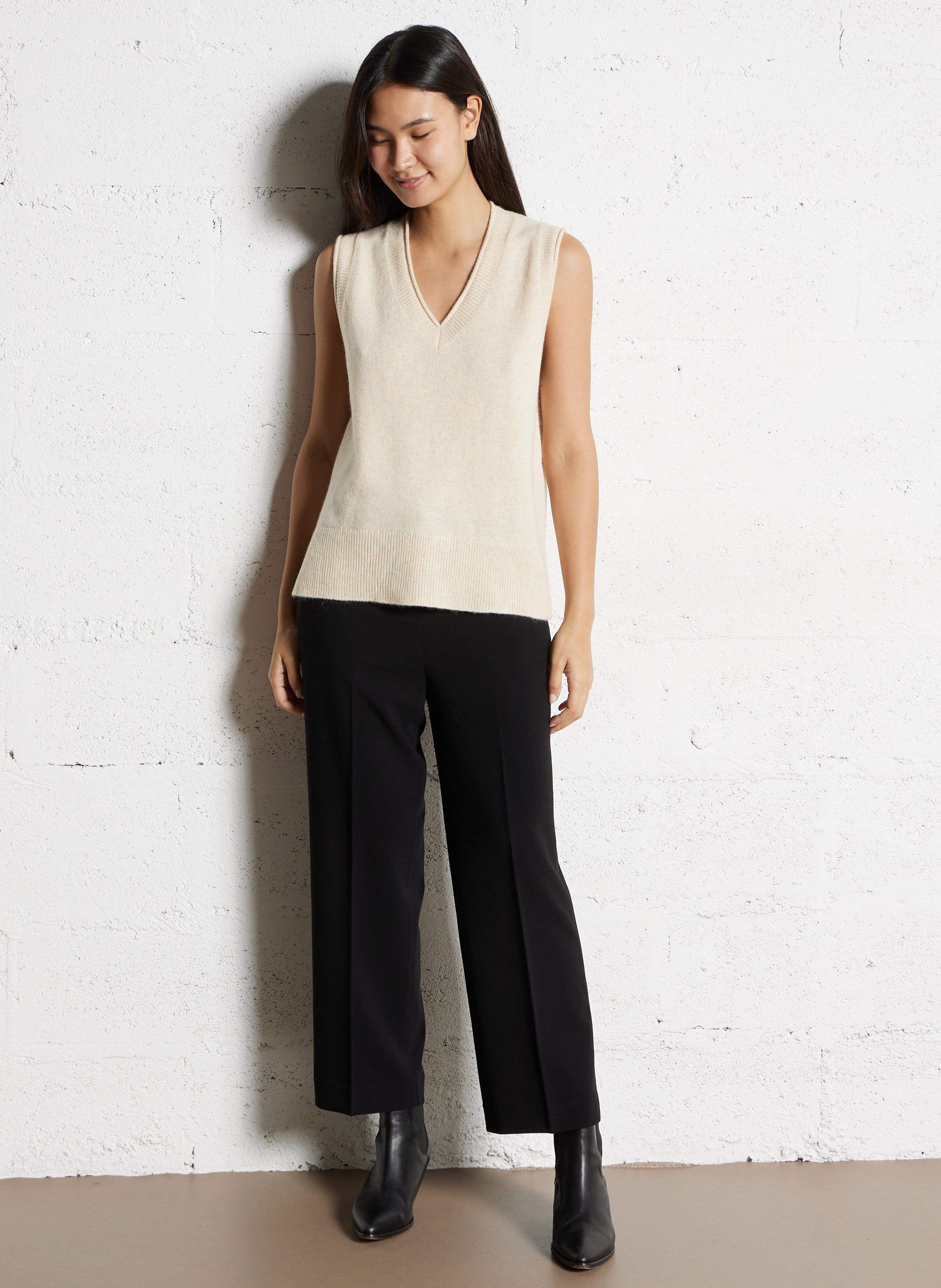 Pull col V sans manches uni en laine MAISON 123 Beige