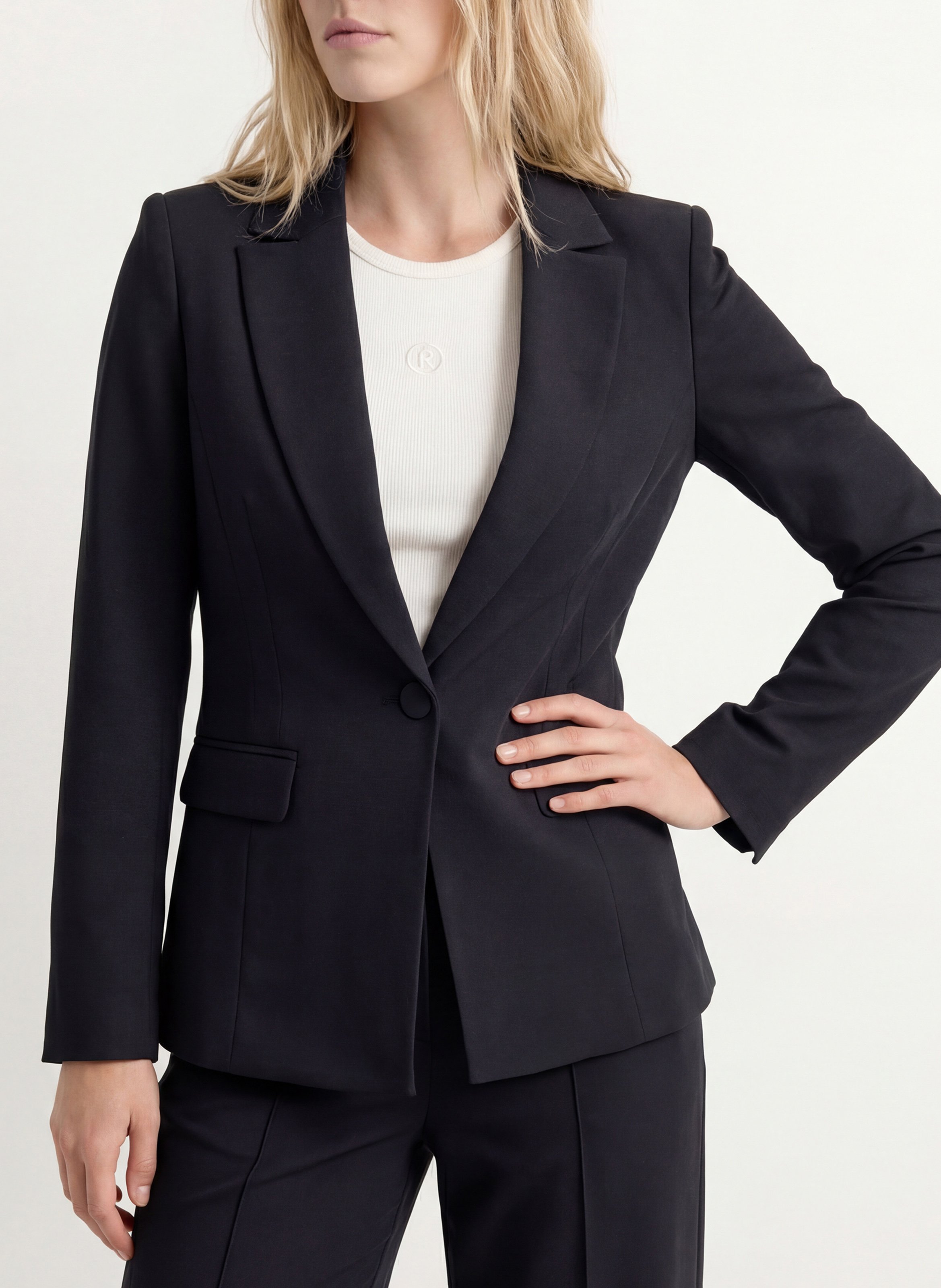 Taillierter Blazer KOOKAI Schwarz