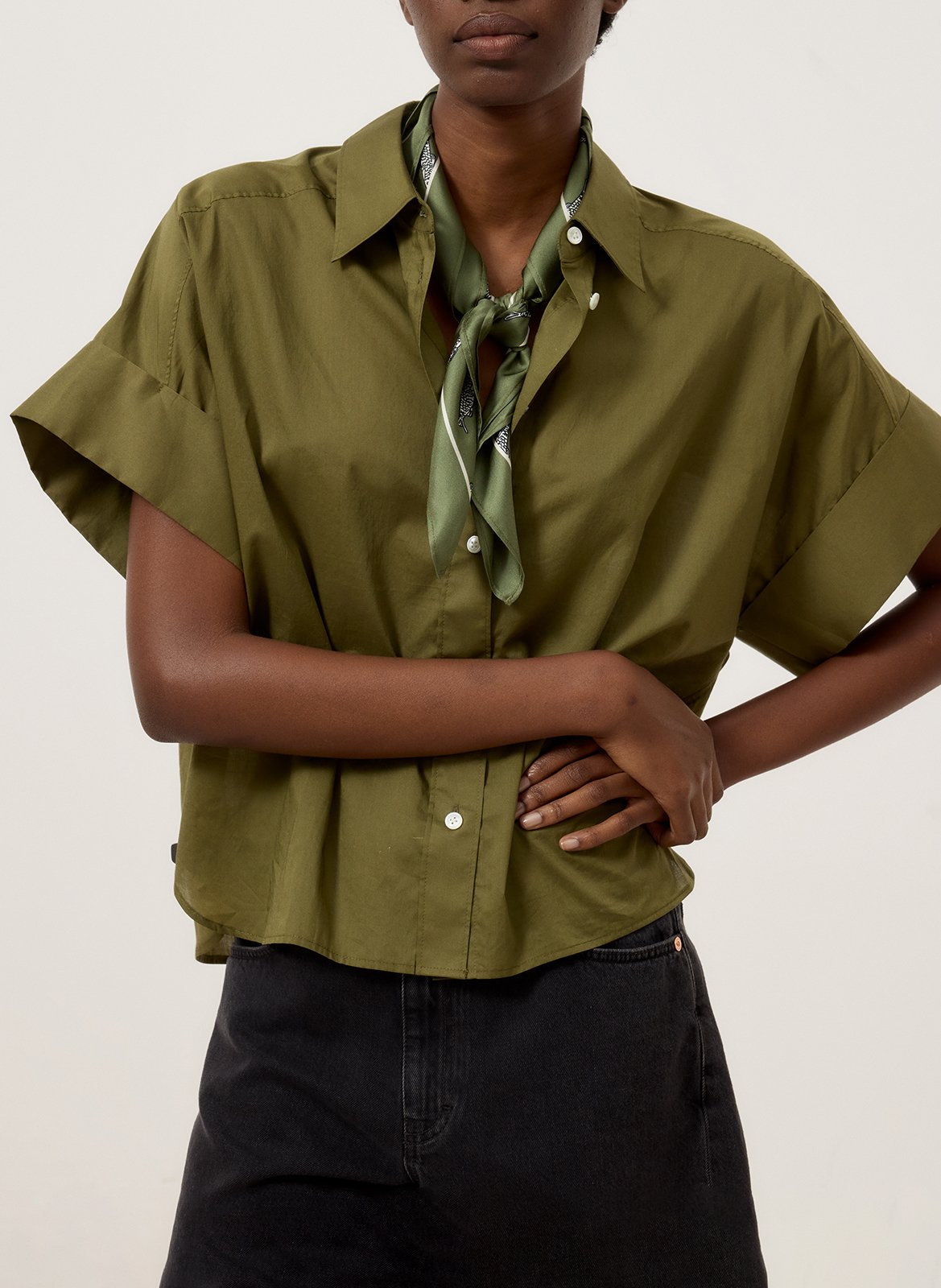 Oversized cotton shirt with classic collar CLOSED Green