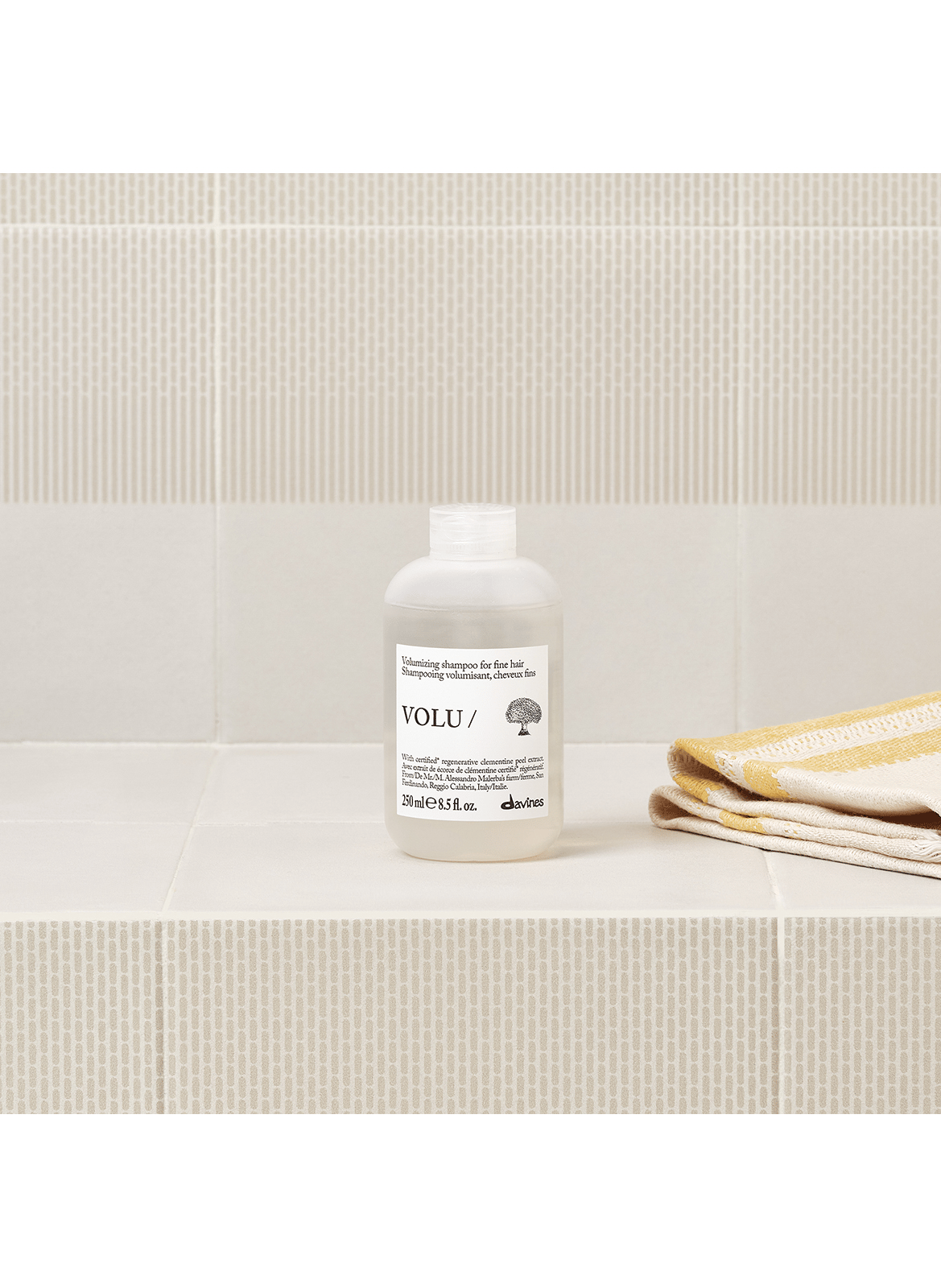 VOLU hydrating volumising shampoo DAVINES No color