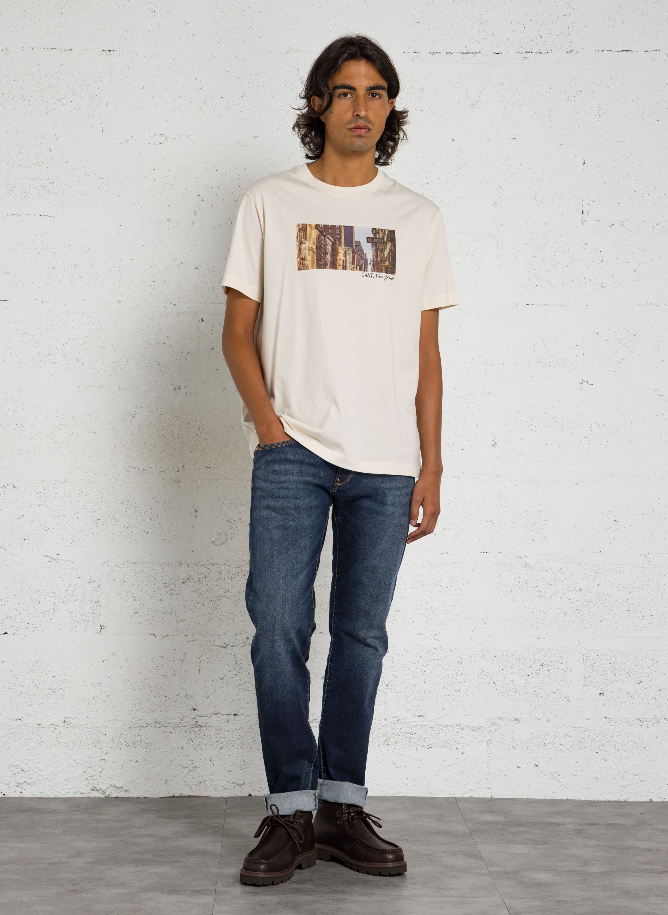 Gerader Rundhalsausschnitt T-Shirt aus bedruckter Mischbaumwolle GANT Beige
