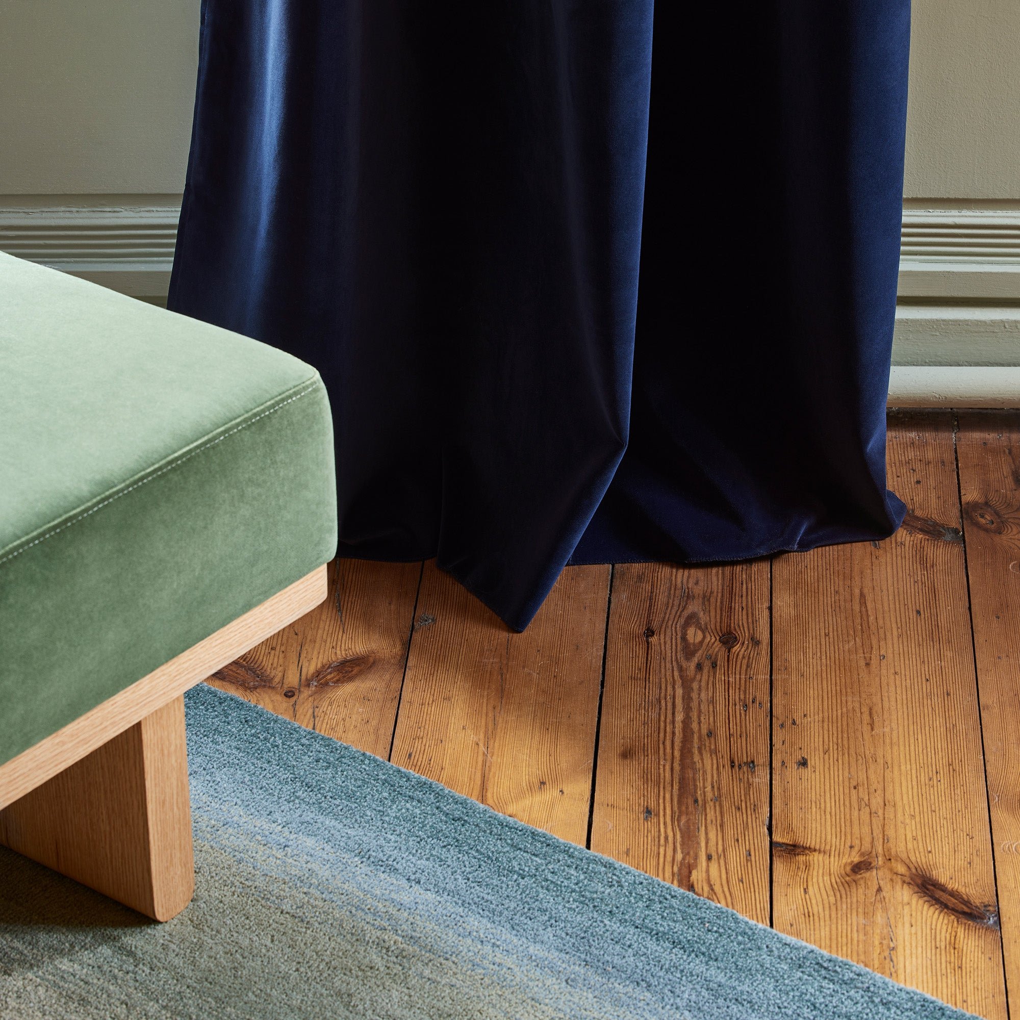 AQUARELA - Curtain with golden eyelets MADURA Blue