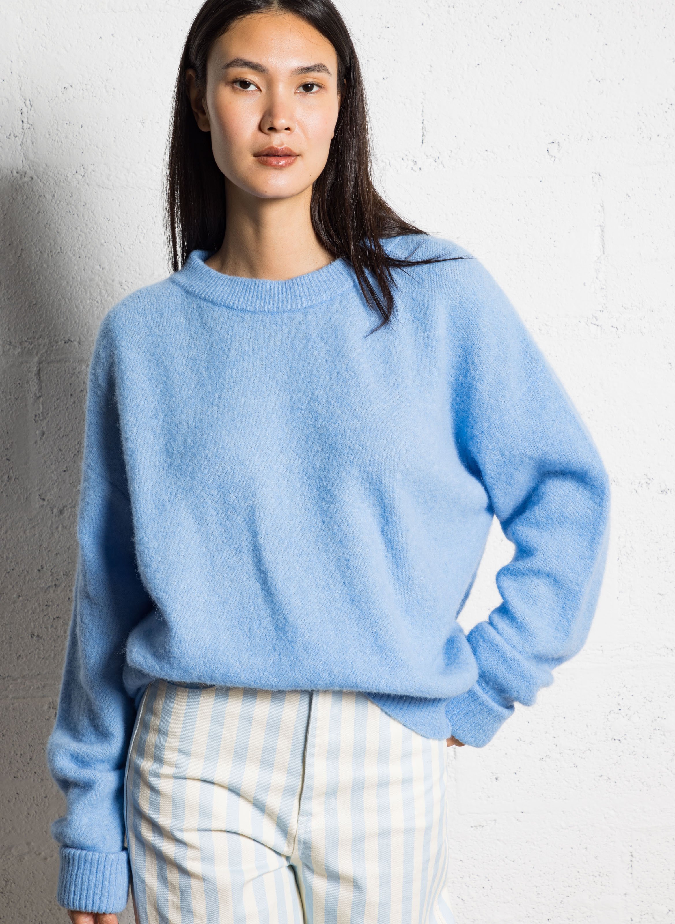 Pull ample col rond en laine mélangée Bleu