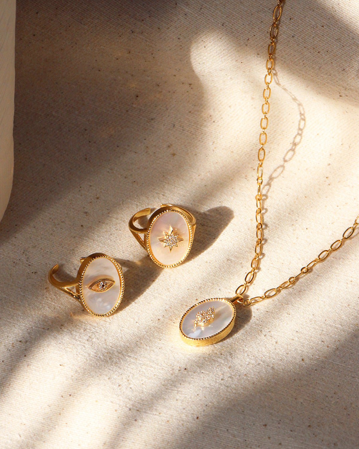 Horn necklace in gold-plated fine gold NILAI Golden
