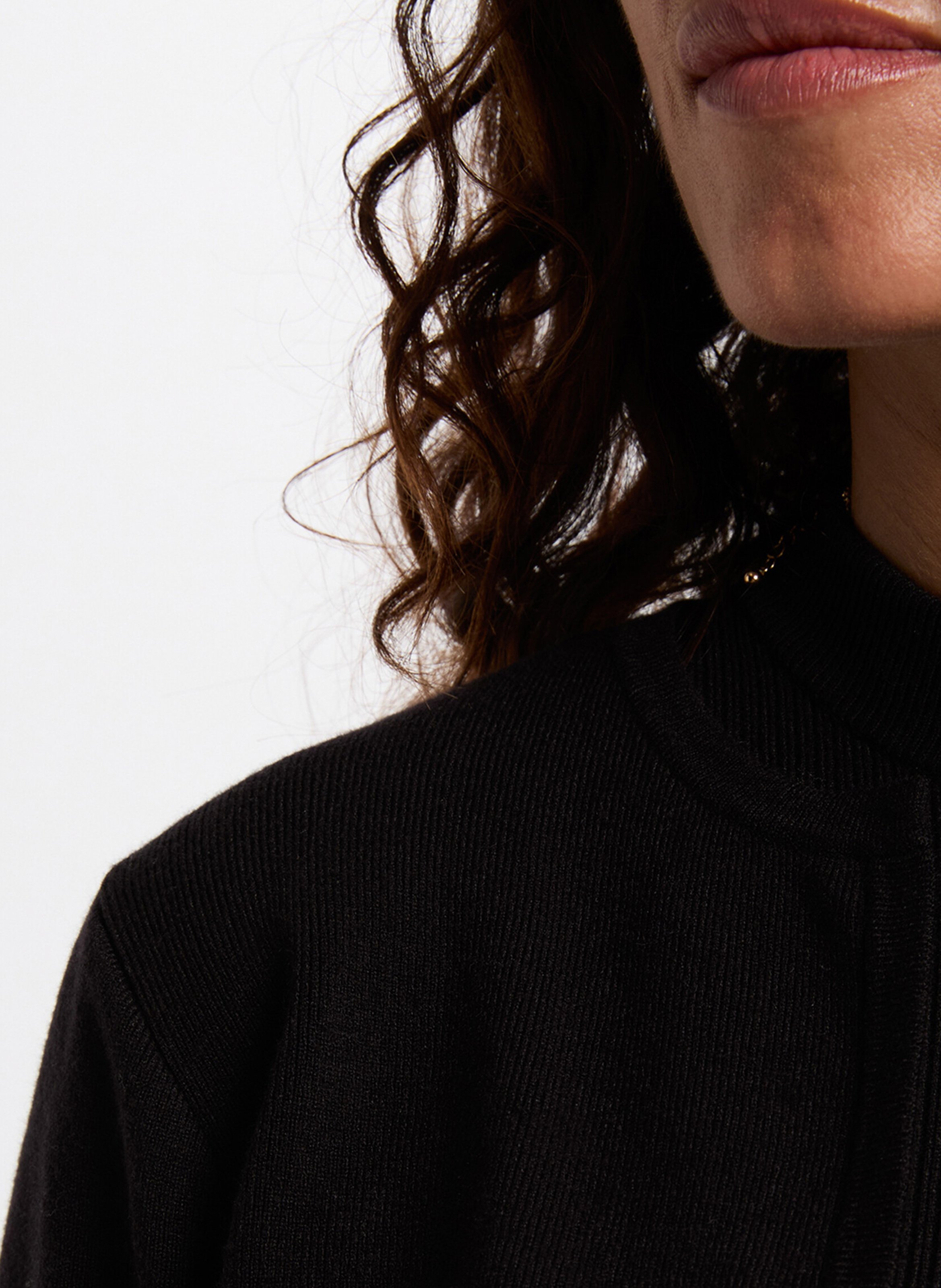 Korte jurk met ronde hals en 2-in-1-effect MORGAN Zwart