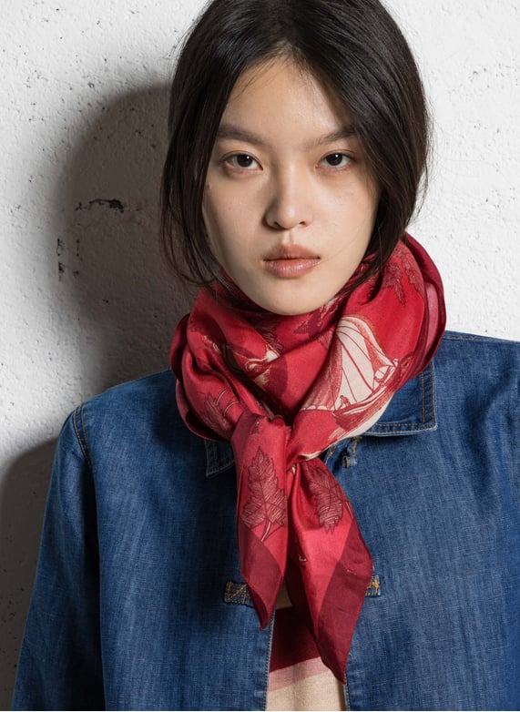 Foulard Imprim Rouge Nice Things Femme Place Des Tendances foulard-imprim-rouge-nice-things-femme-place-des-tendances