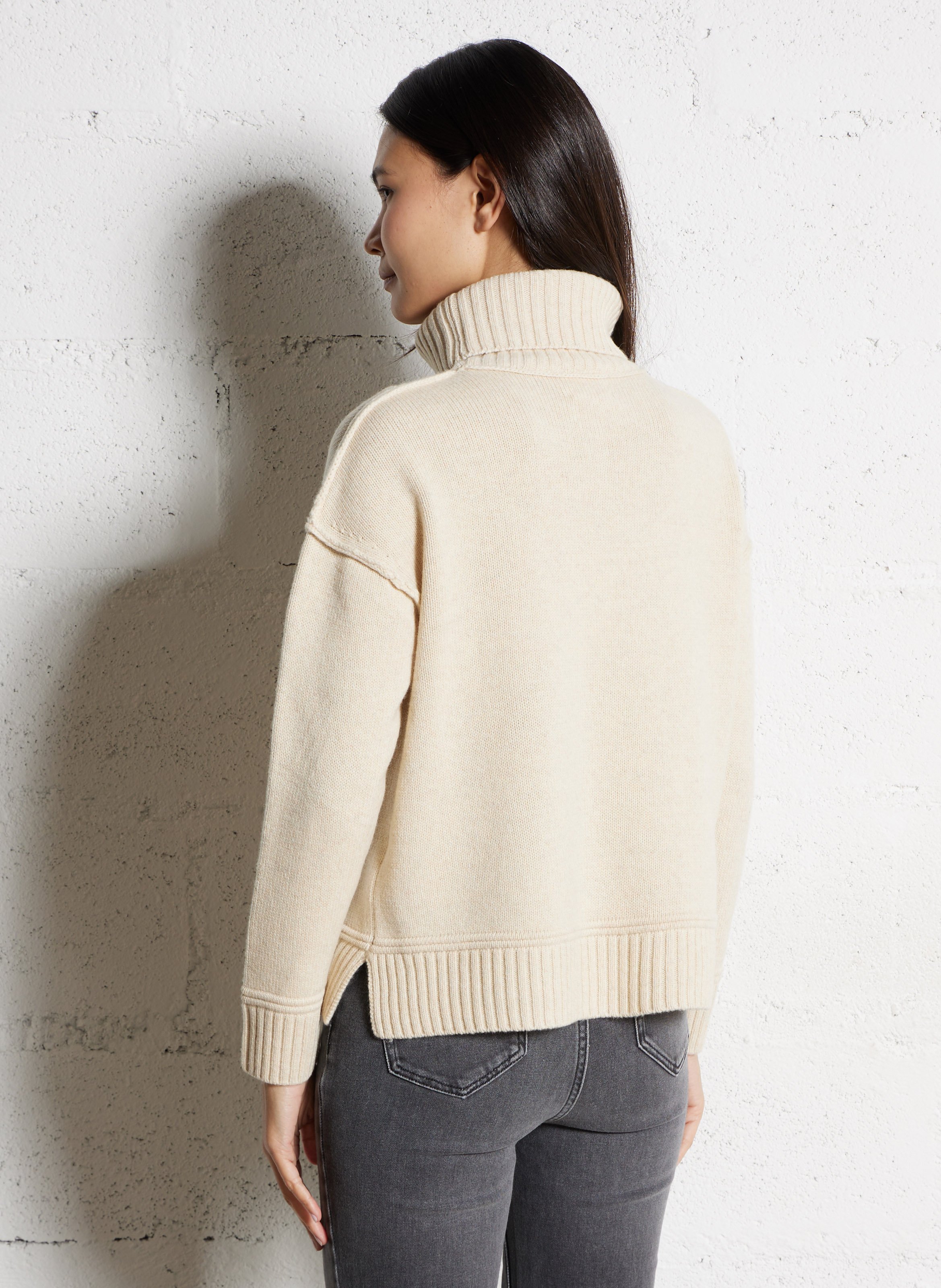 Pull ample col roulé en laine MAISON 123 Beige