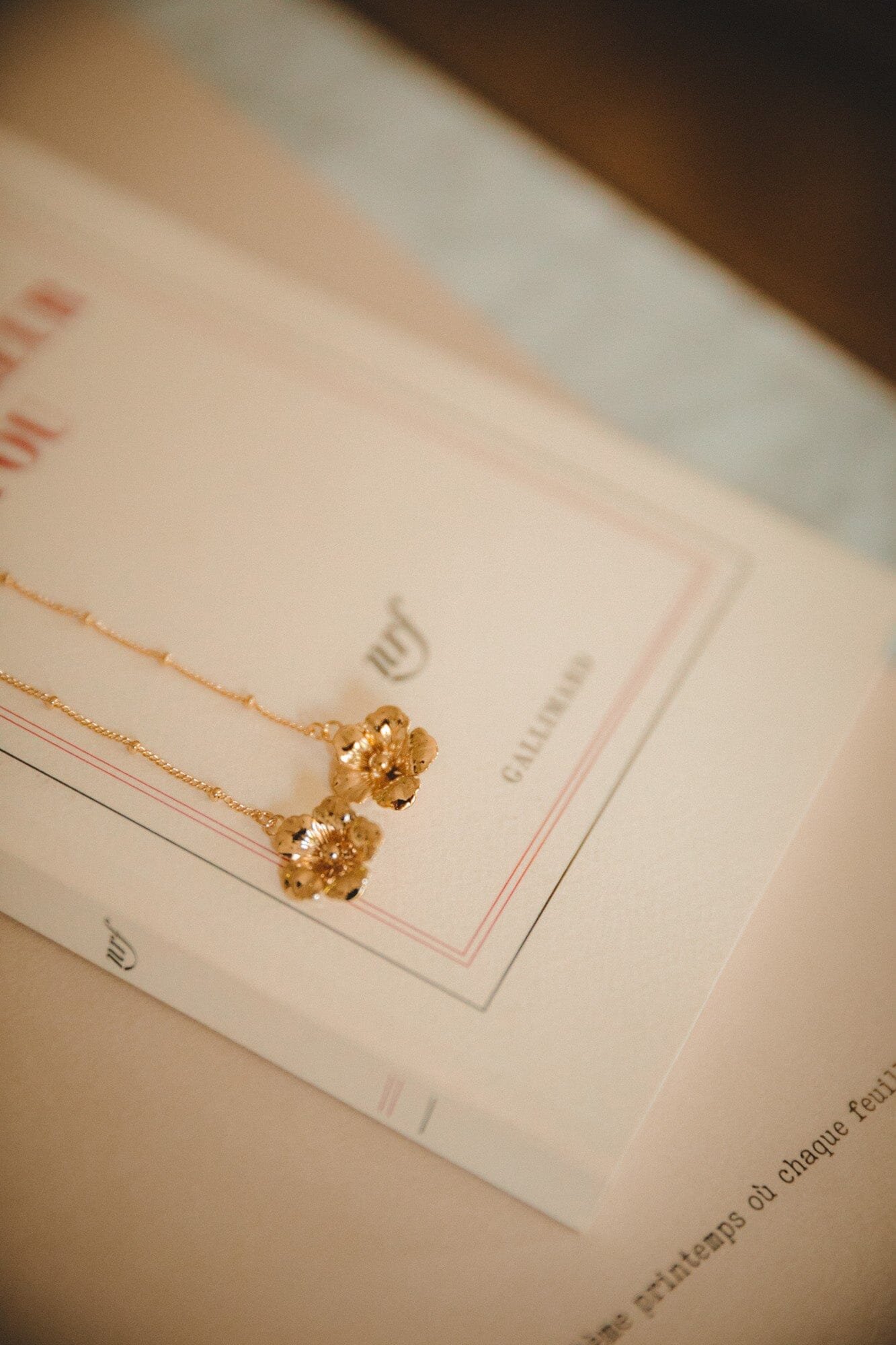 Dangling earrings with gold-plated floral design MONSIEUR SIMONE Golden