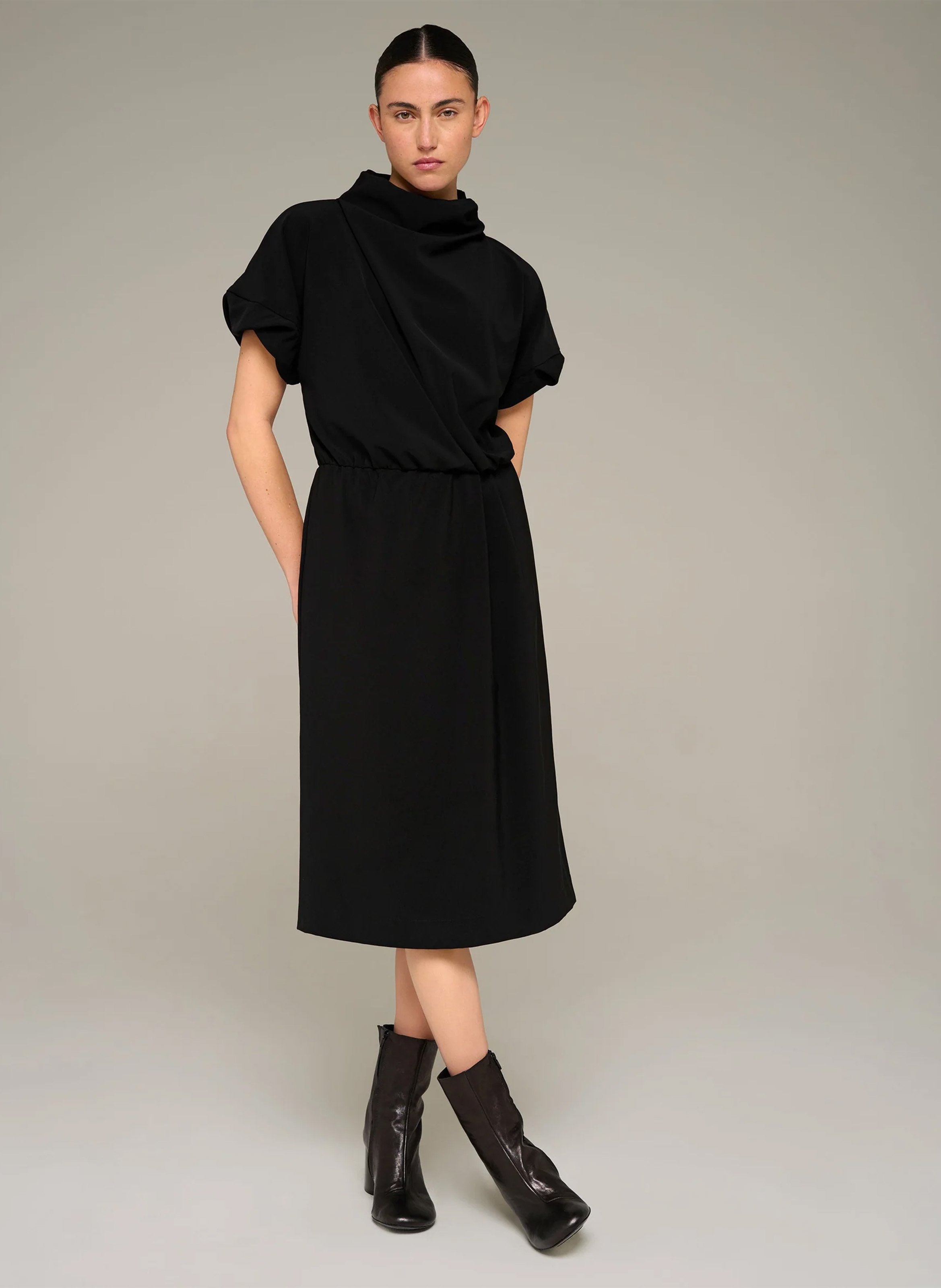 Solid straight midi dress COTELAC Black
