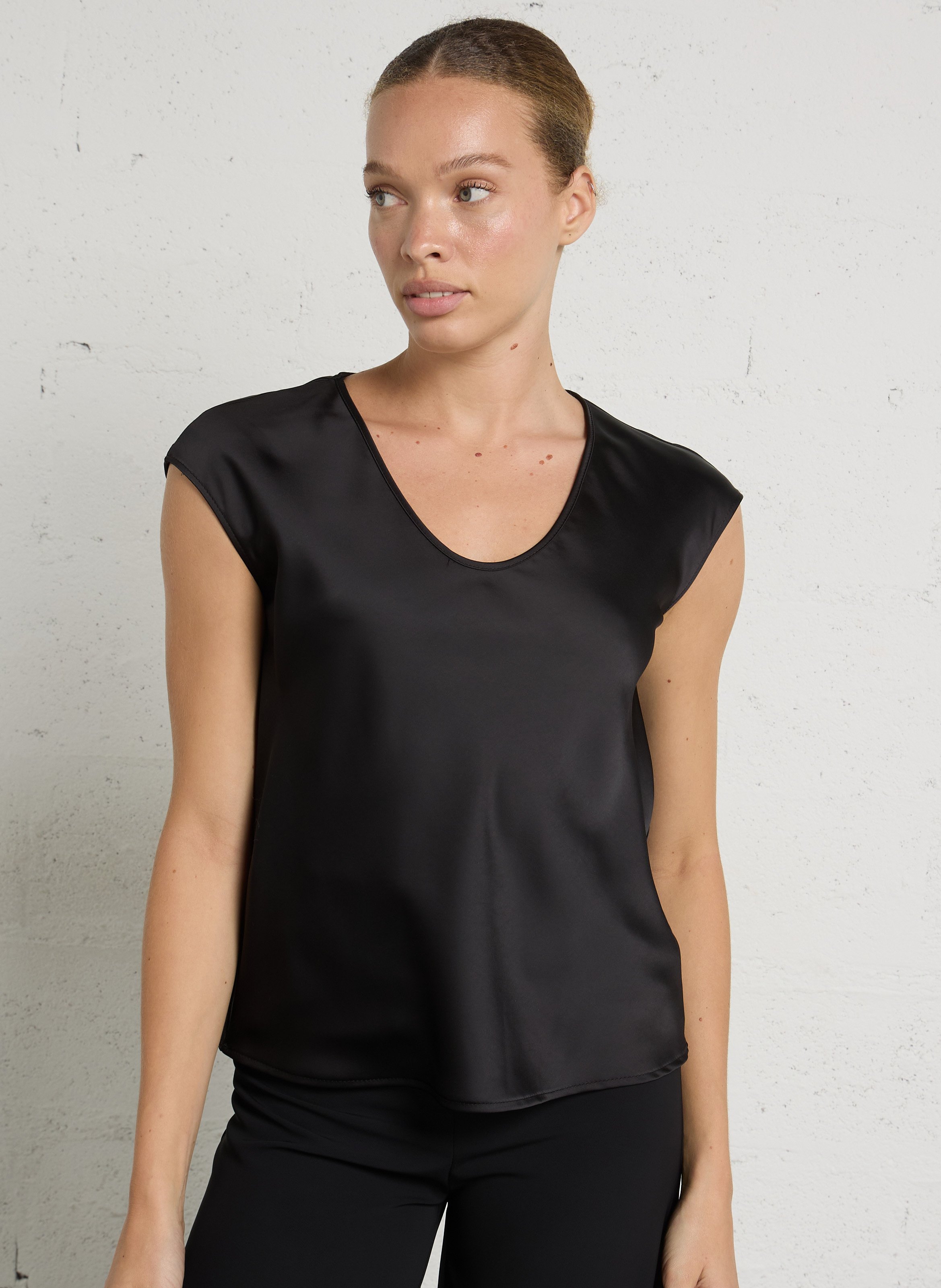 Top sans manches col rond IMPERIAL Noir