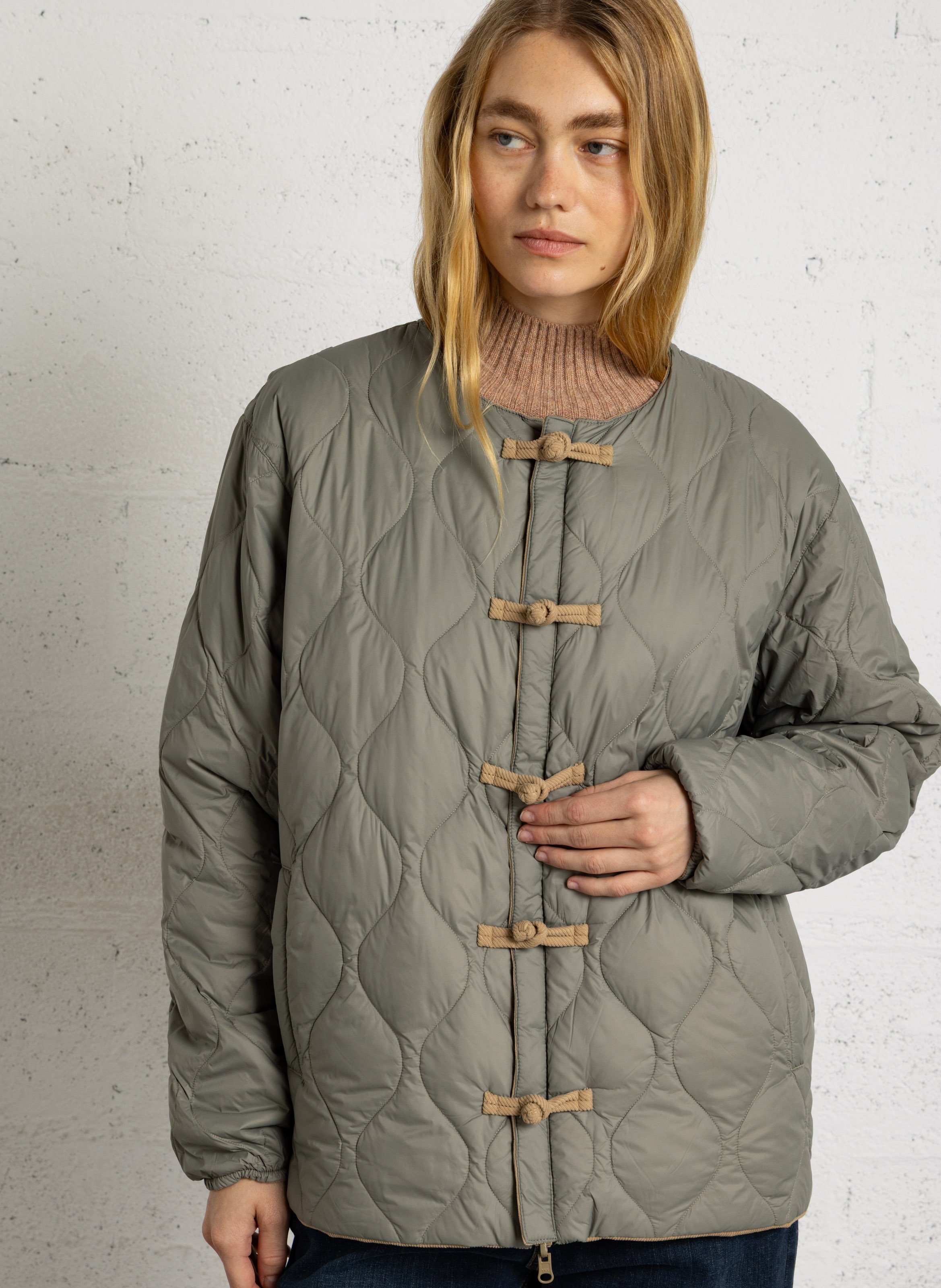 Veste matelassée oversize col rond TAION Beige