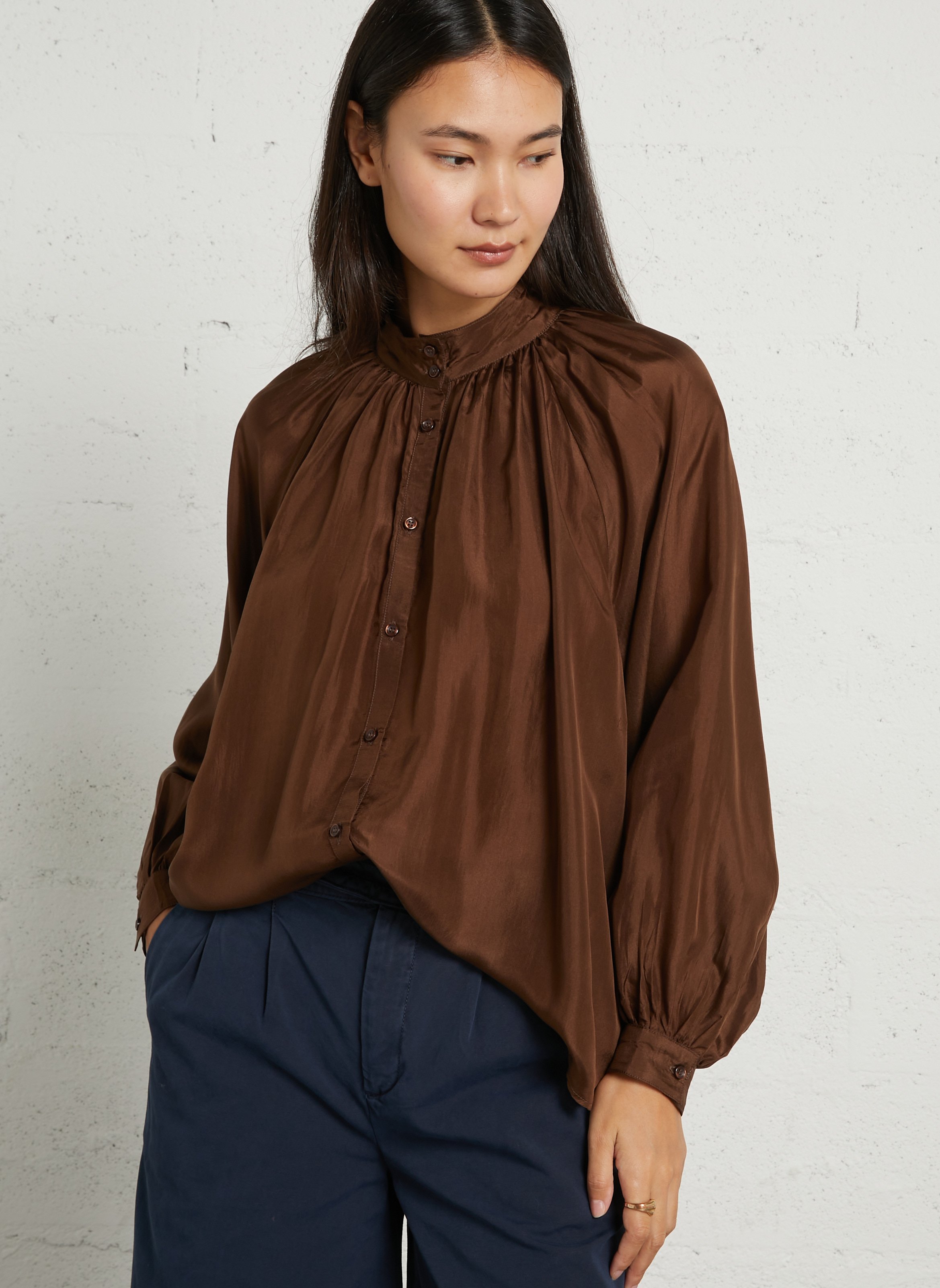 Baumwollbluse mit Stehkragen BELLEPIECE Braun