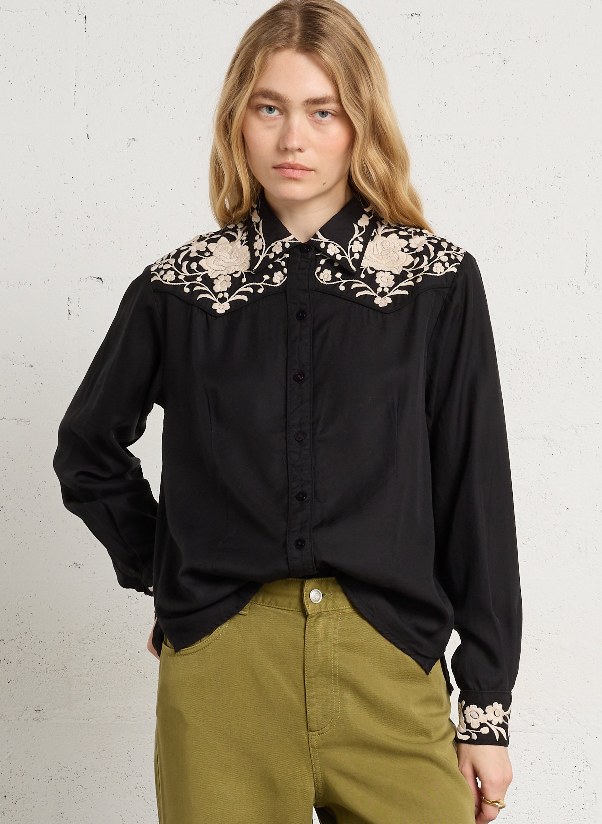 Gerade Hemdbluse mit Stickereien MAISON HOTEL Schwarz