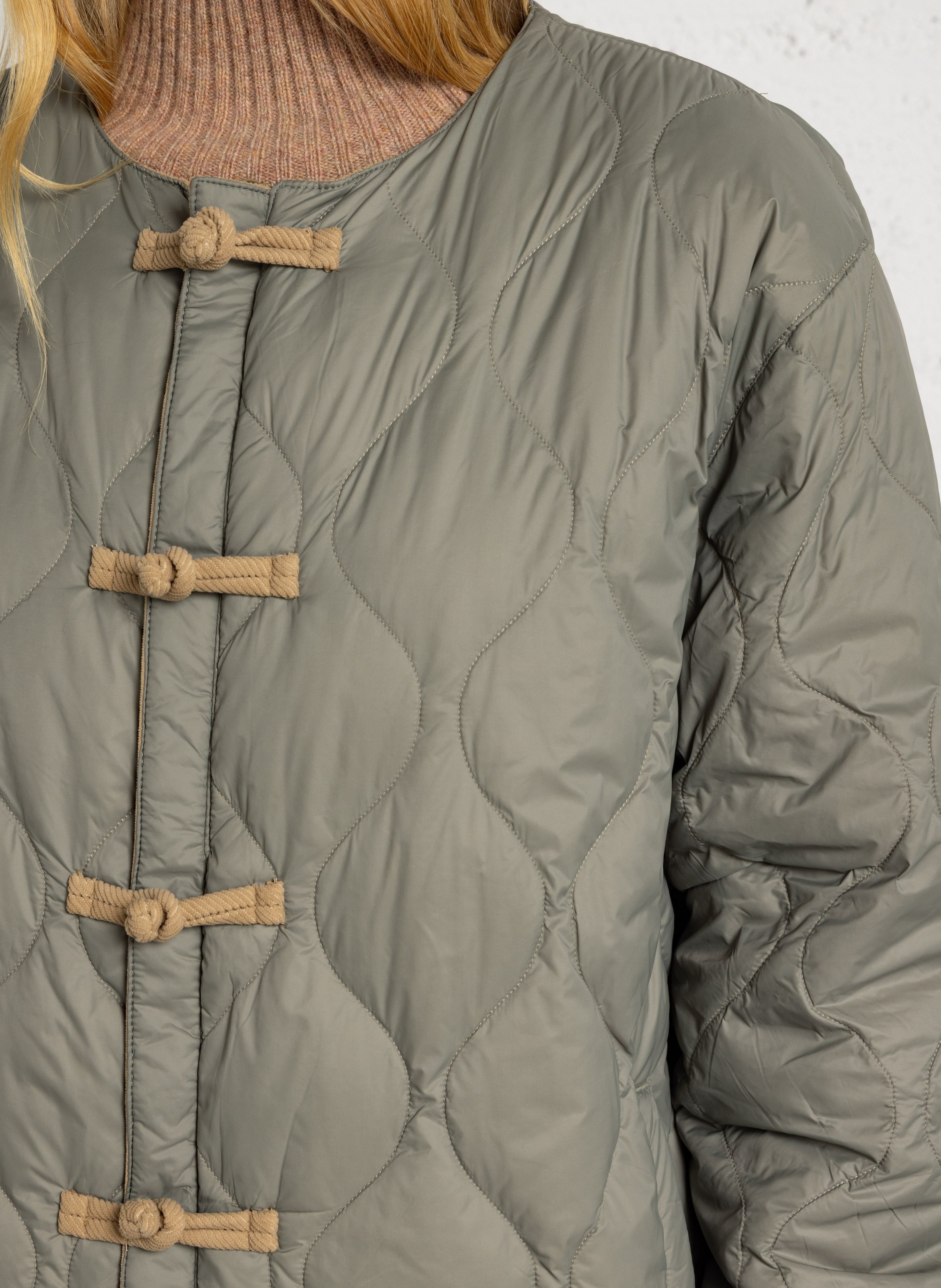 Veste matelassée oversize col rond TAION Beige
