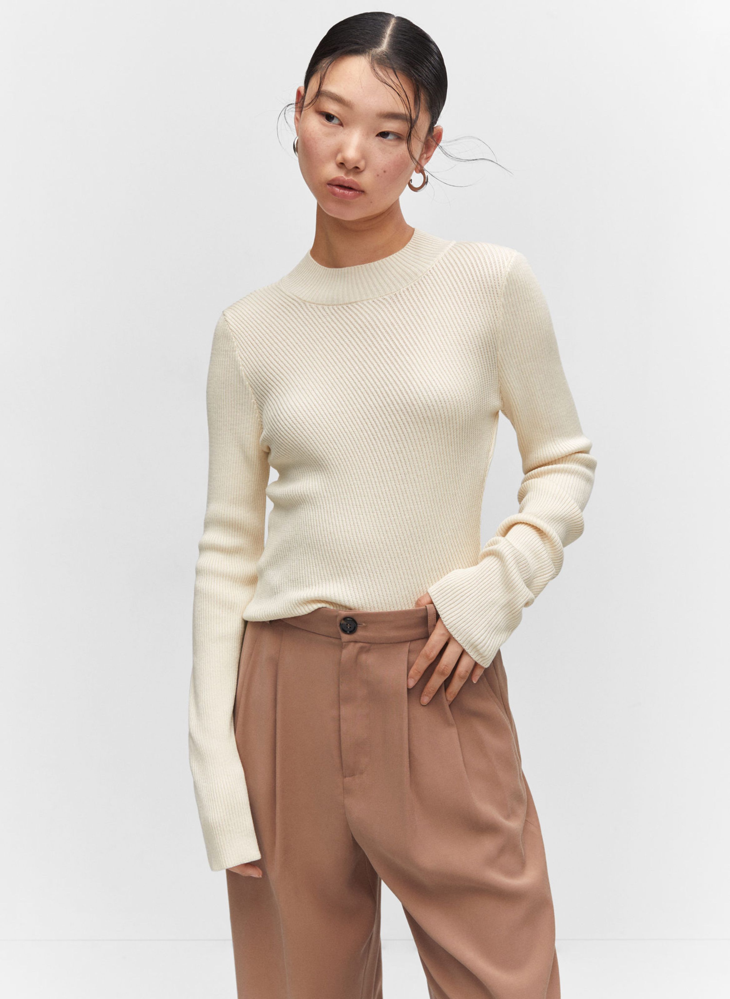 Pull fin col montant Beige