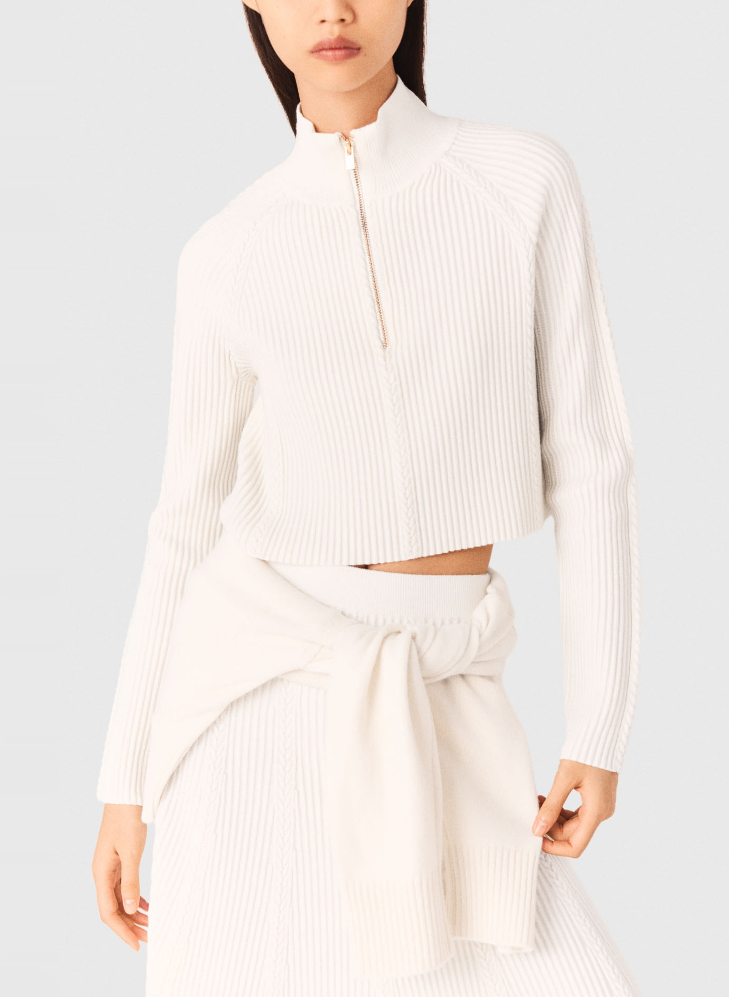 Rechte, gebreide trui met opstaande kraag MAJE Beige