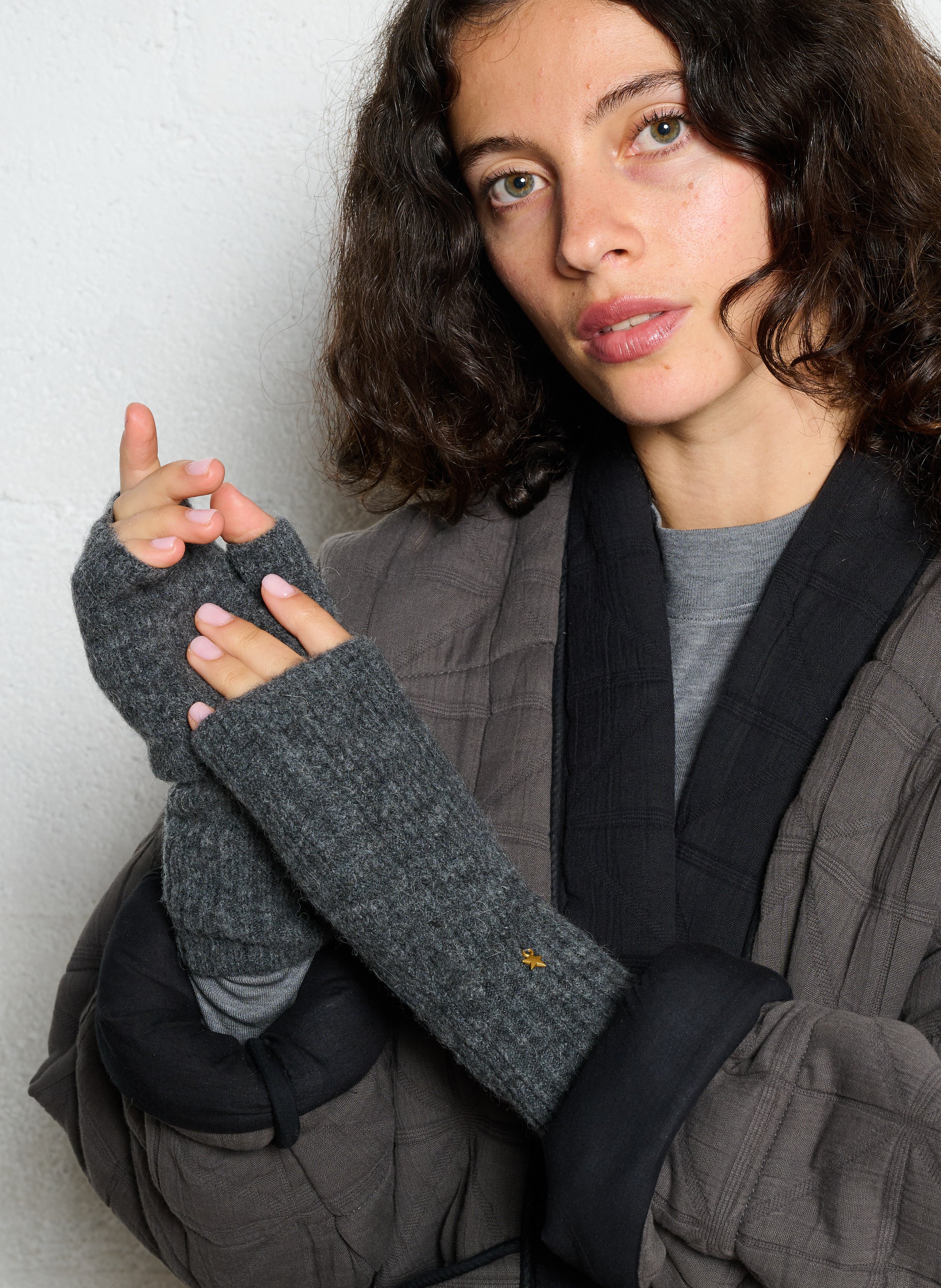 Halbhandschuhe aus Wollmix DES PETITS HAUTS Grau