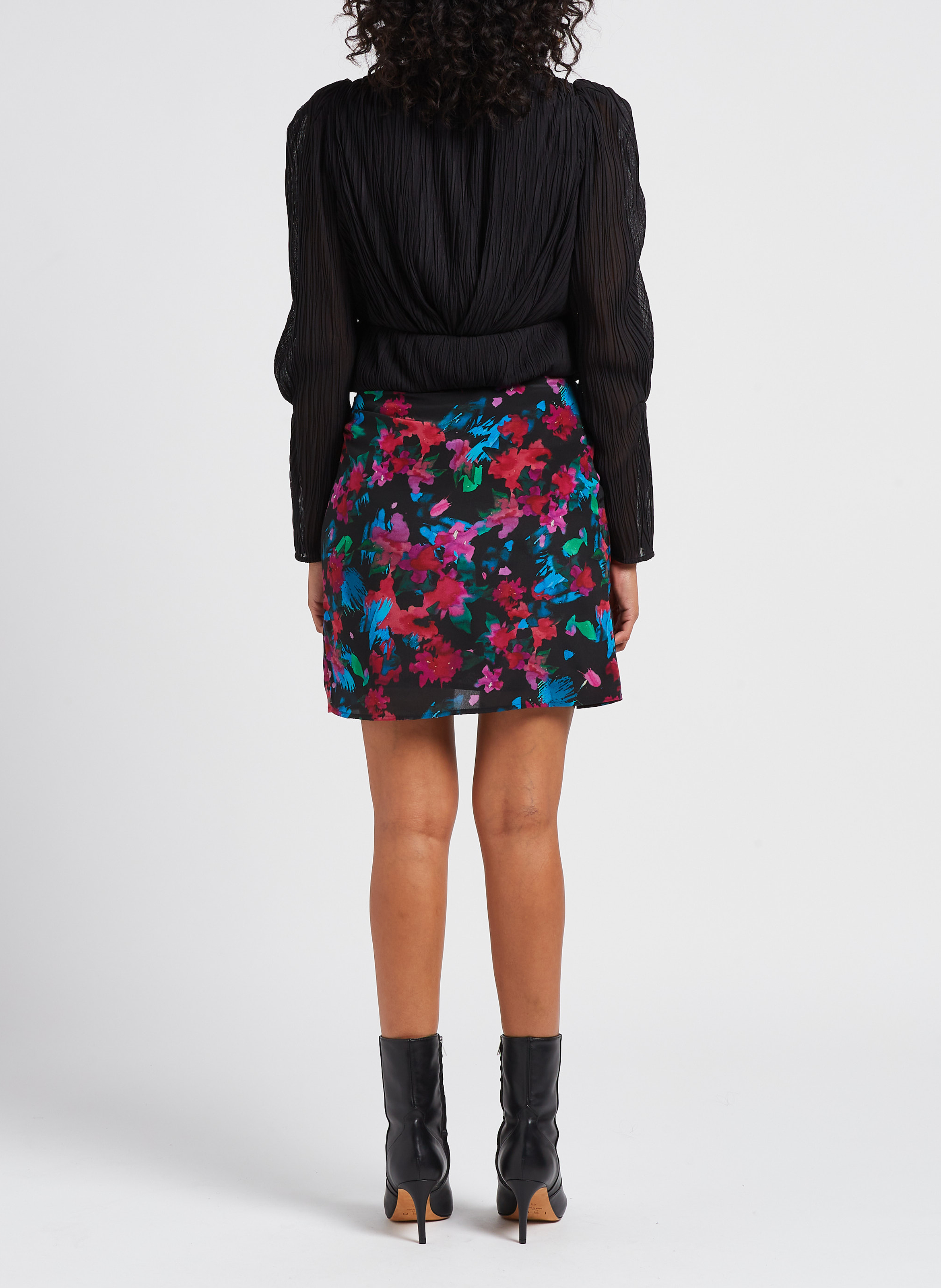 Kurzer Rock aus Seide mit Blumenprint IRO Schwarz