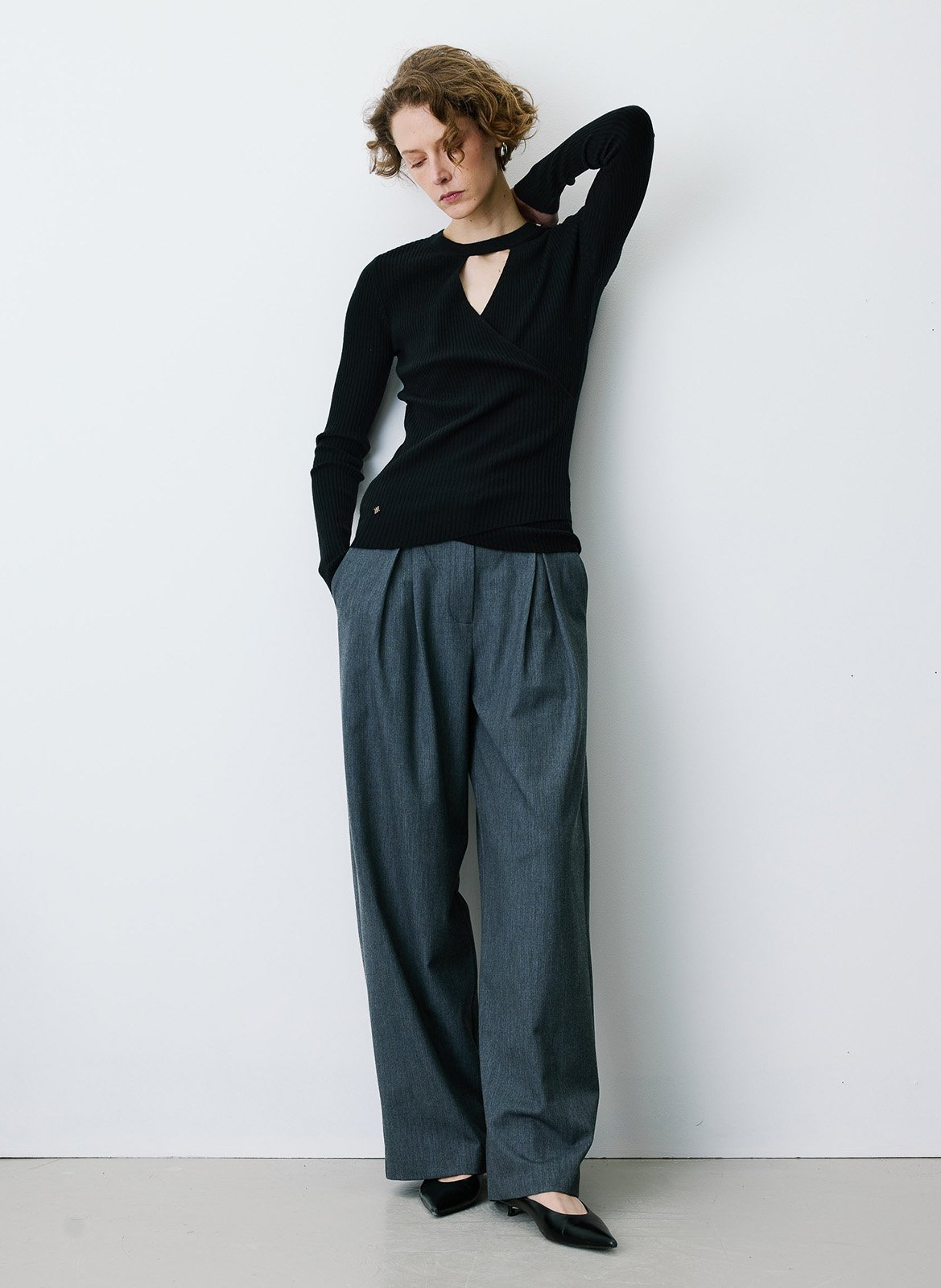 Rechte pantalon met plooien GRACE ET MILA Zwart