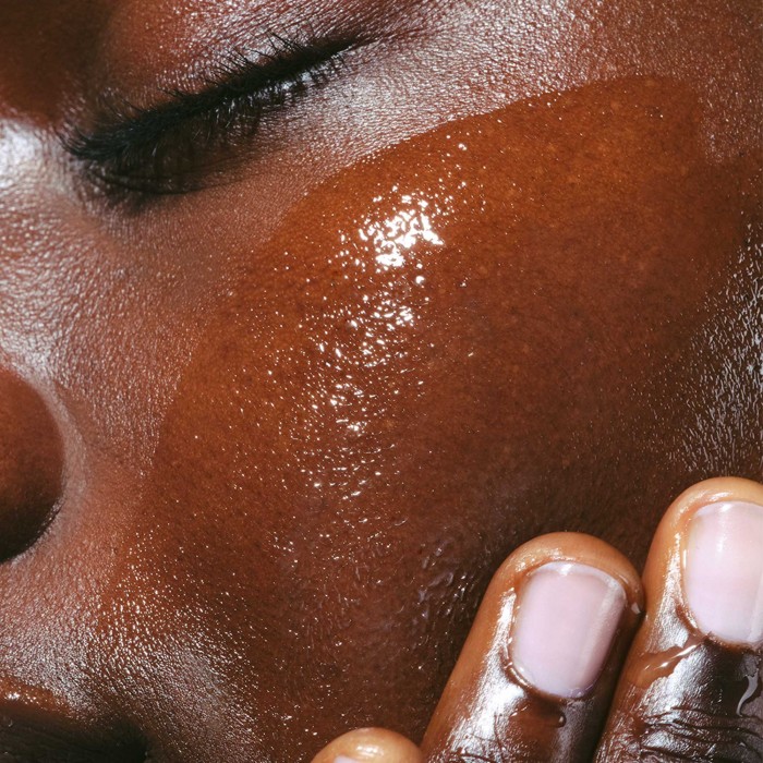 Hochwirksames Make-up-Reinigungsöl mit Extrakten von gelbem Enzian und Alpenmelisse CLARINS No color