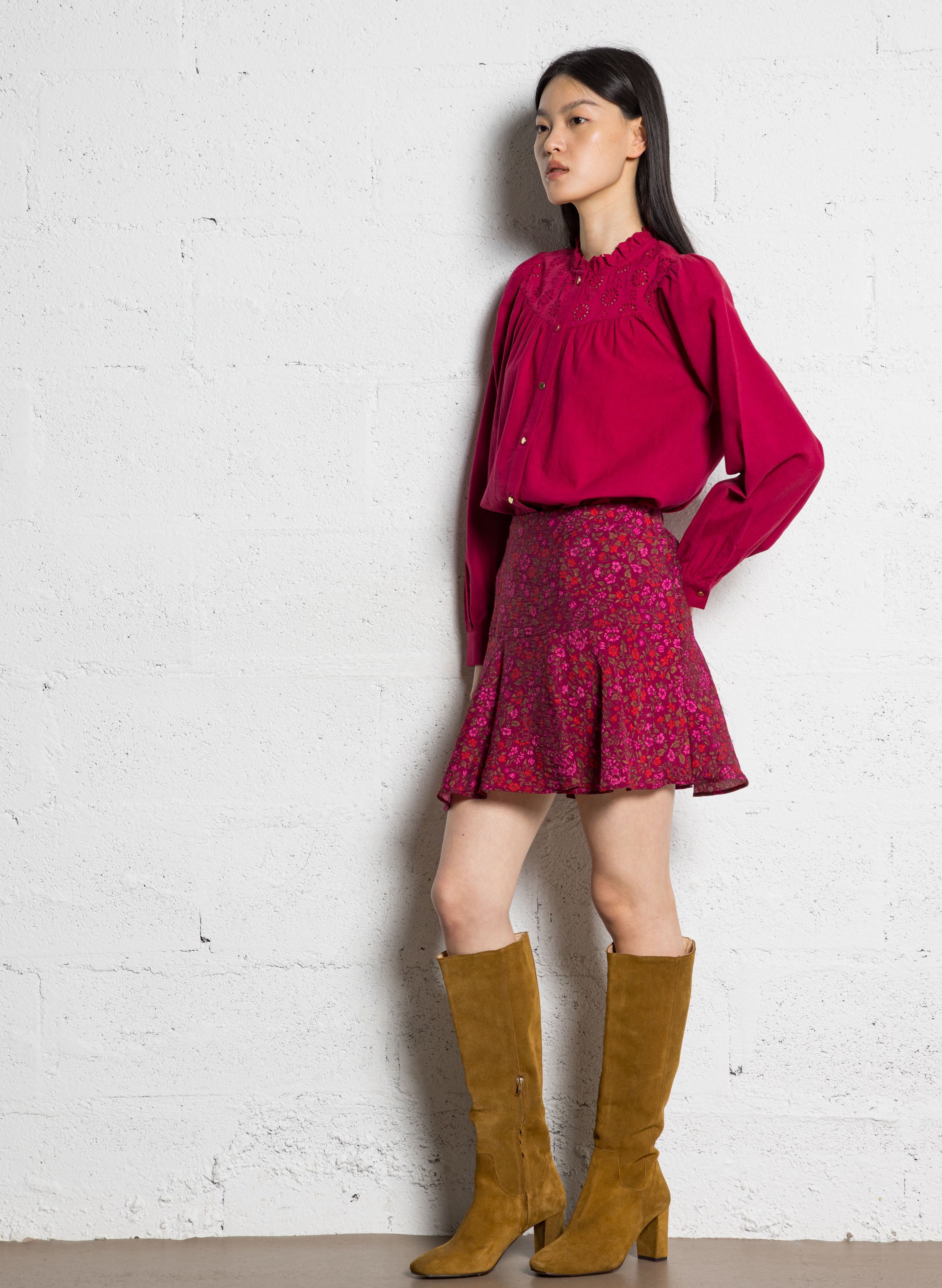 Loose-fitting high-neck cotton blouse I CODE Pink