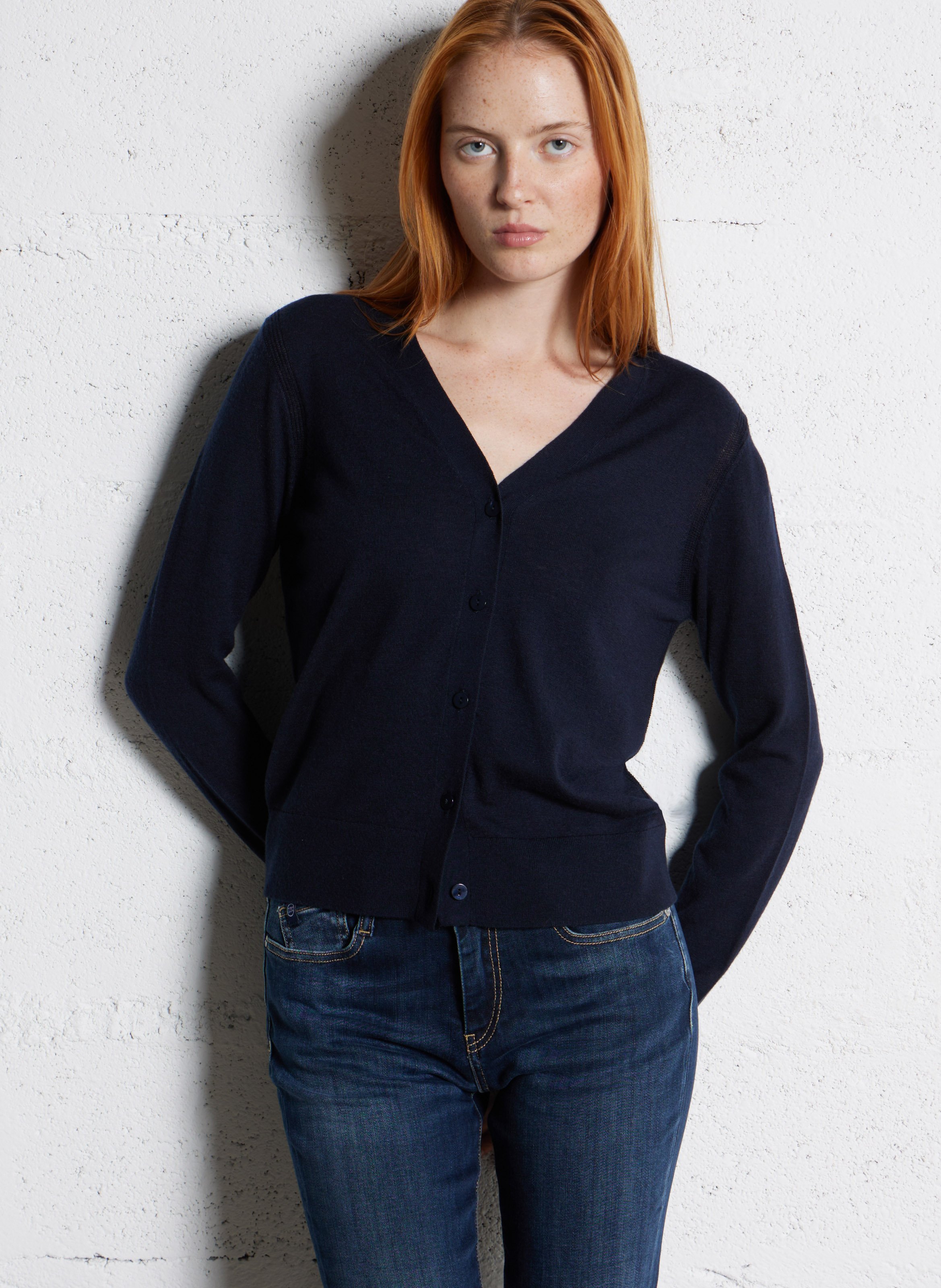 Gilet droit col V en laine mérinos mélangée NICE THINGS Bleu