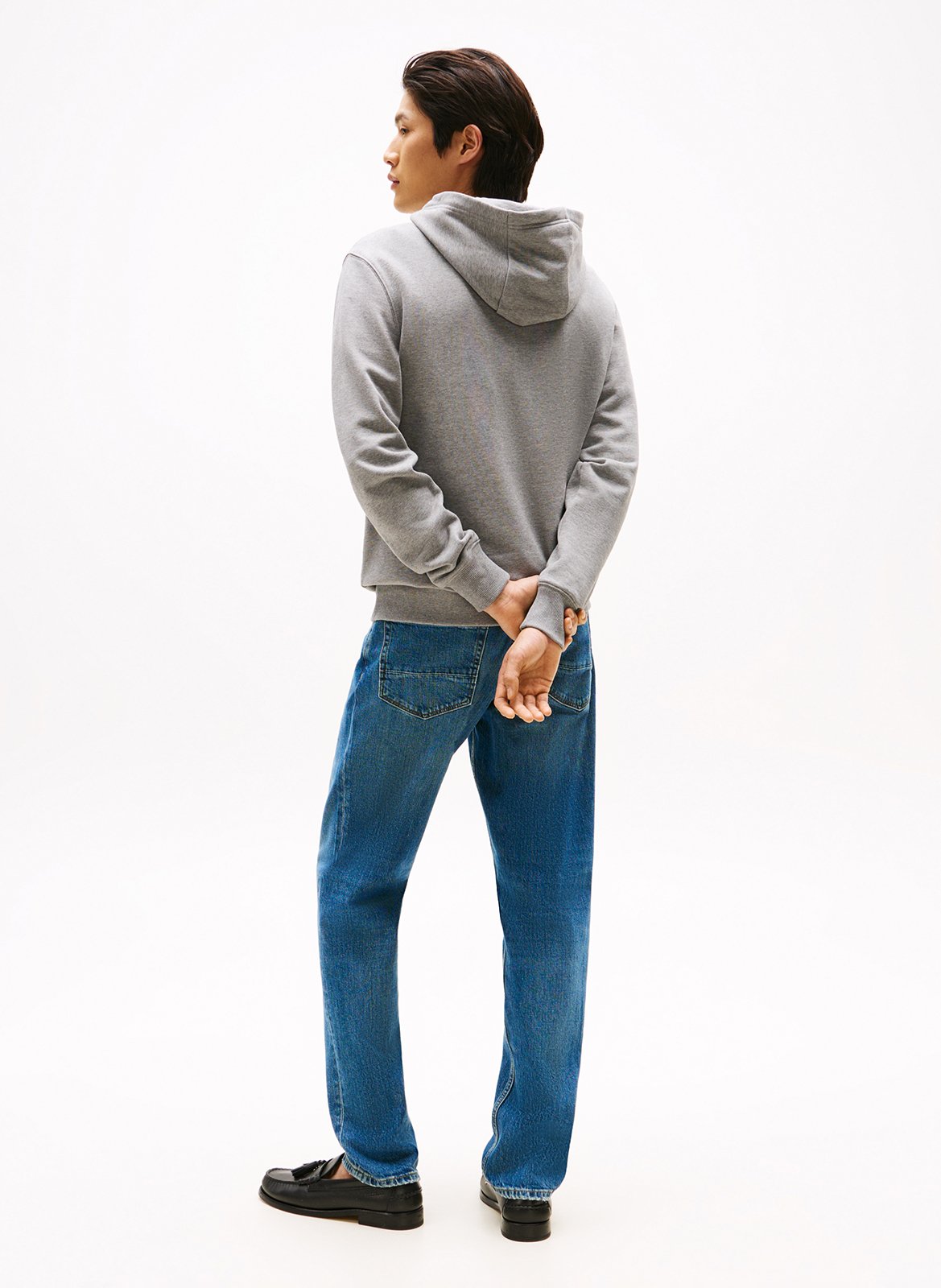 ATTENDRE POUR MEL DEMANDE MARQUE TOMMY HILFIGER Grau