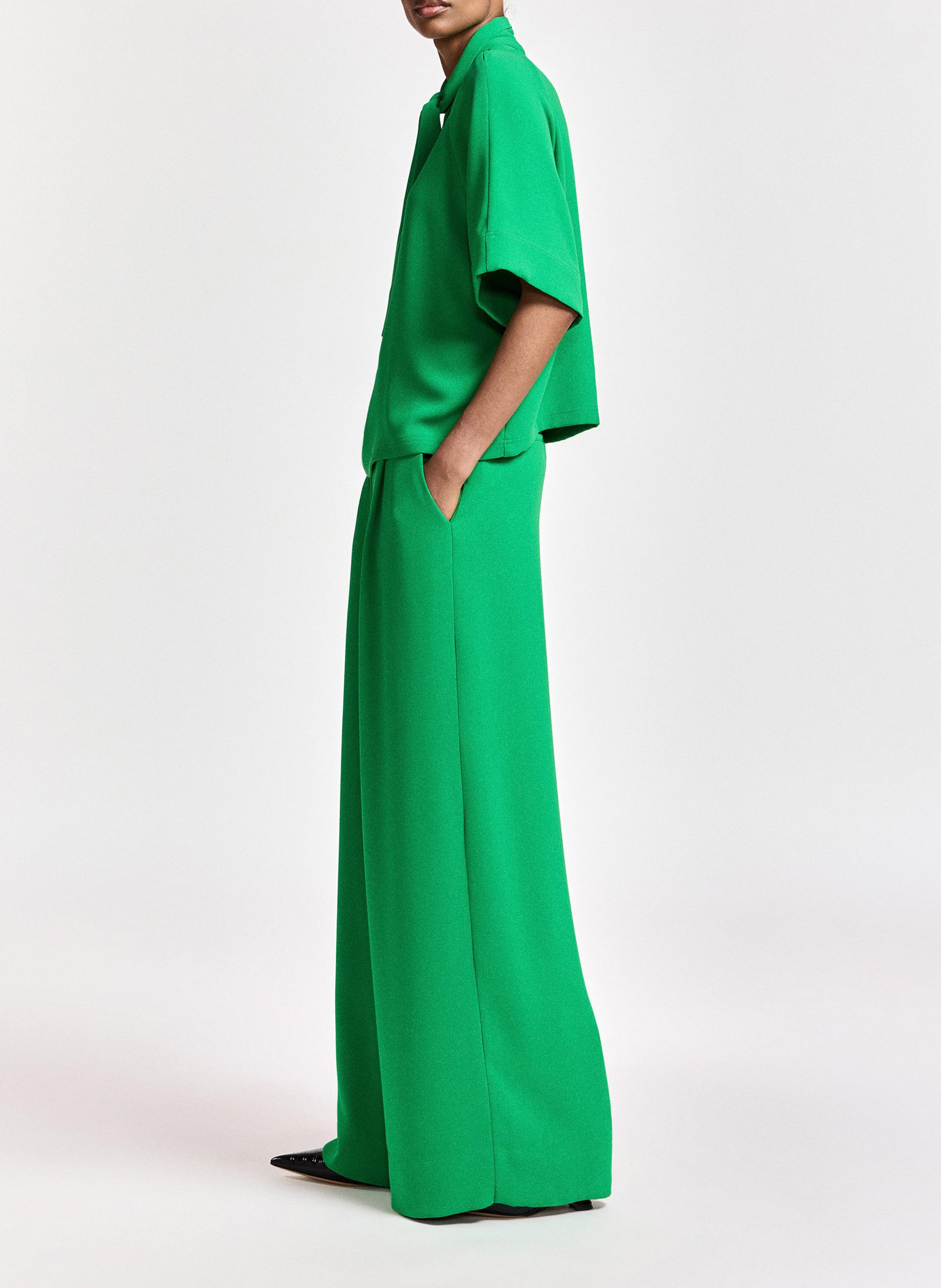 Wijde, effen broek ESSENTIEL ANTWERP Groen