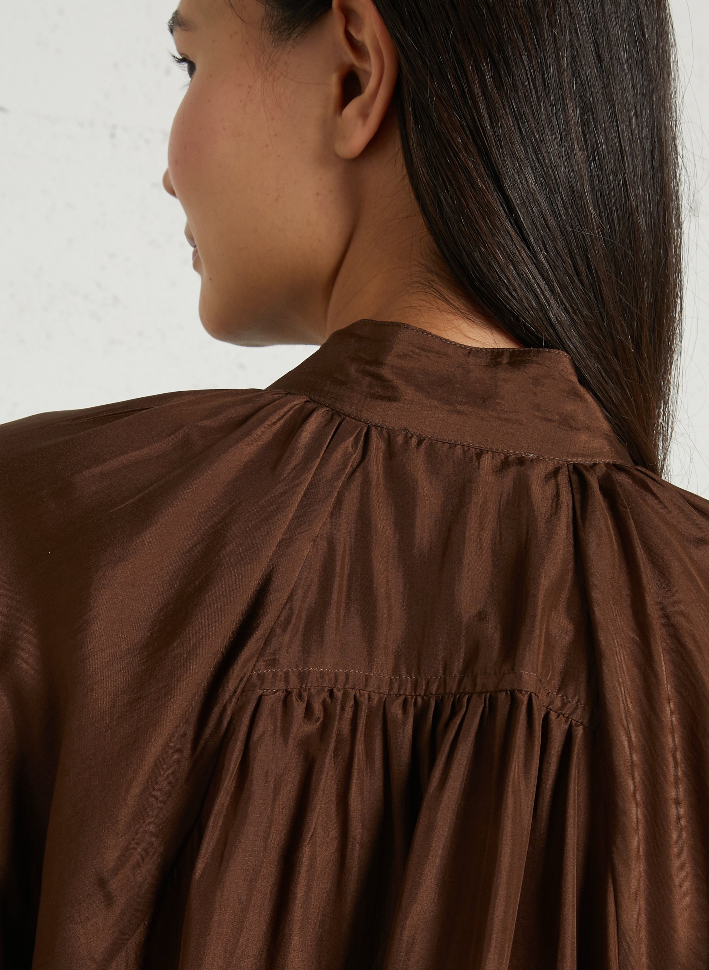 Baumwollbluse mit Stehkragen BELLEPIECE Braun