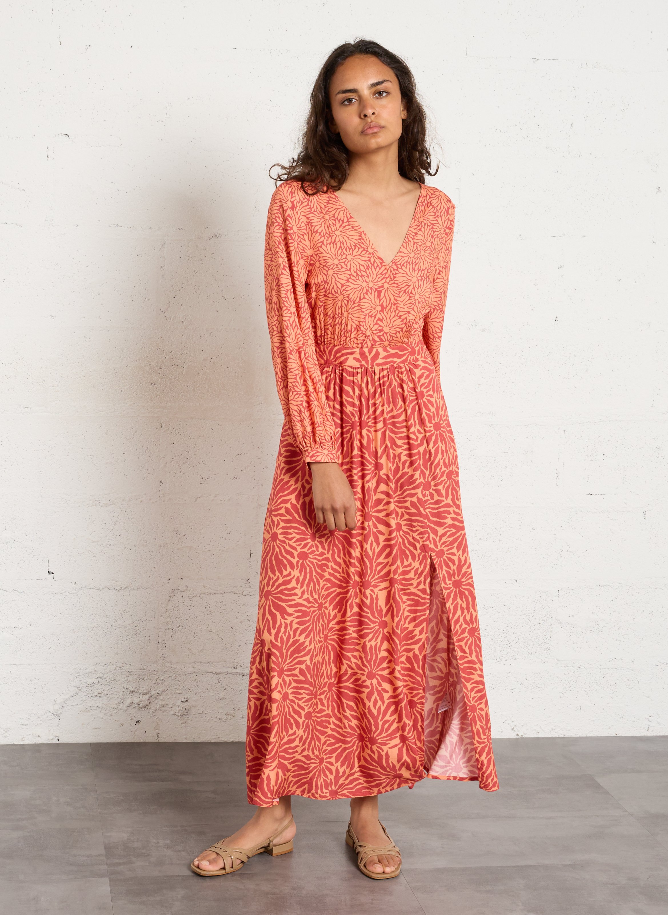 Sandales plates vernies en cuir JB MARTIN Beige