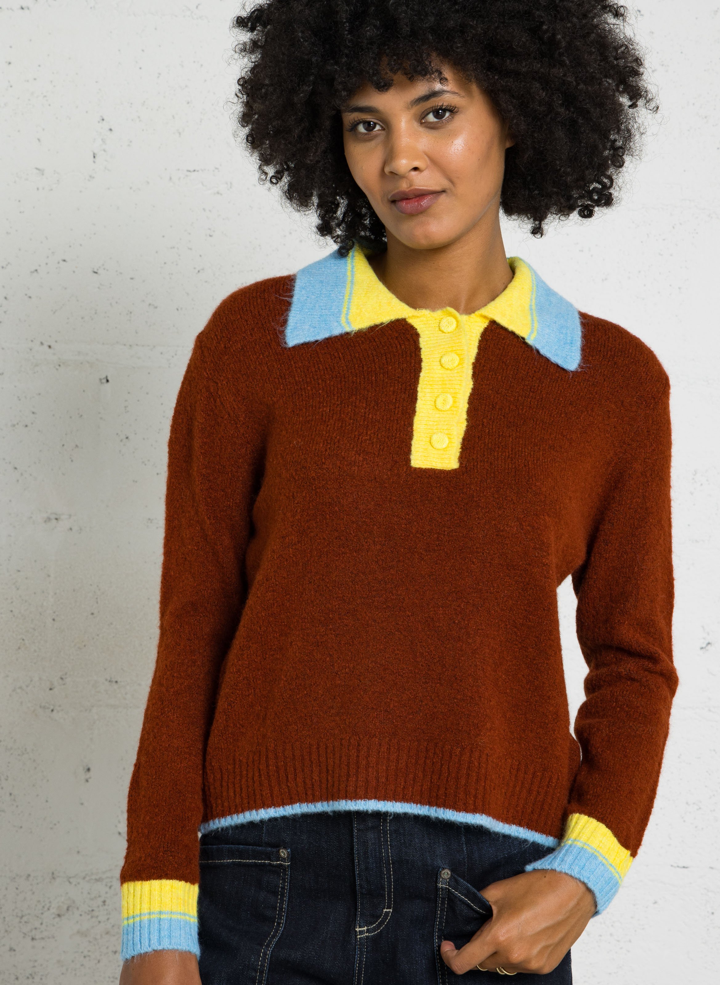 Straight fit classic collar sweater DR BLOOM