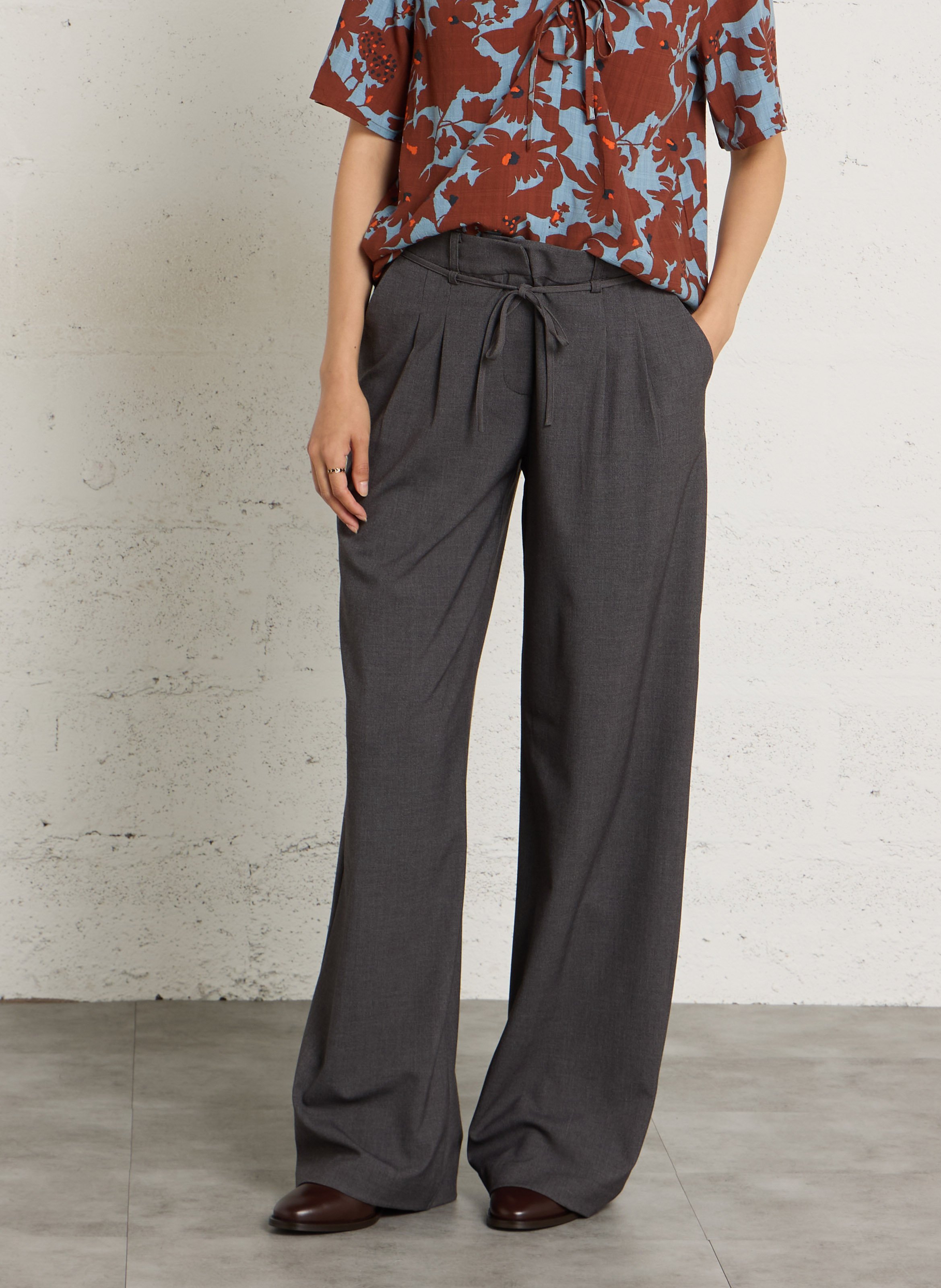 Weite Hose mit Bändern NICE THINGS