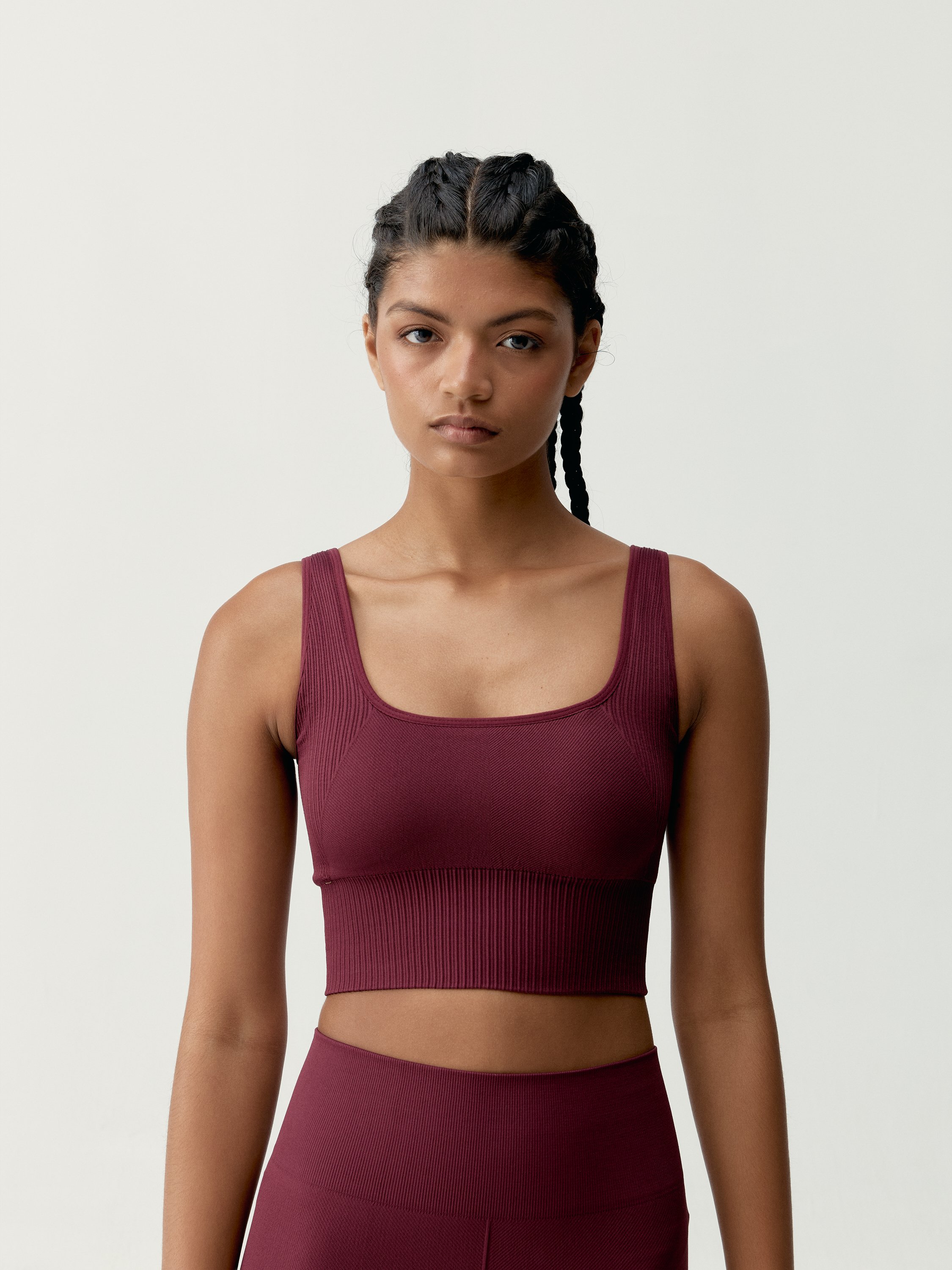 Seamless sports bra with removable padding BORN LIVING YOGA