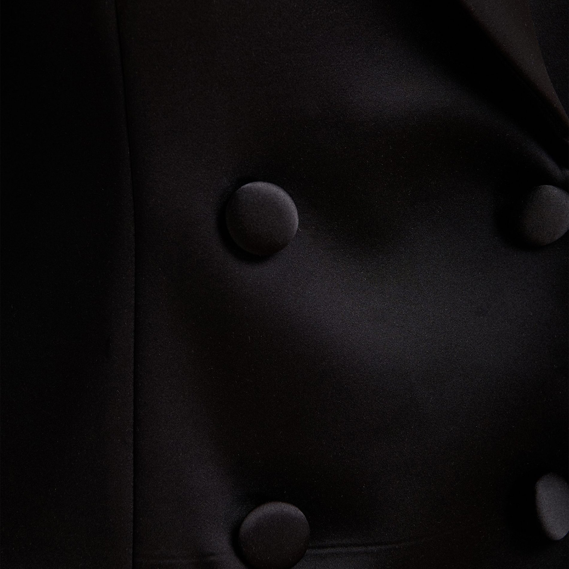 Robe courte ceinturée satinée ESSENTIEL ANTWERP Noir