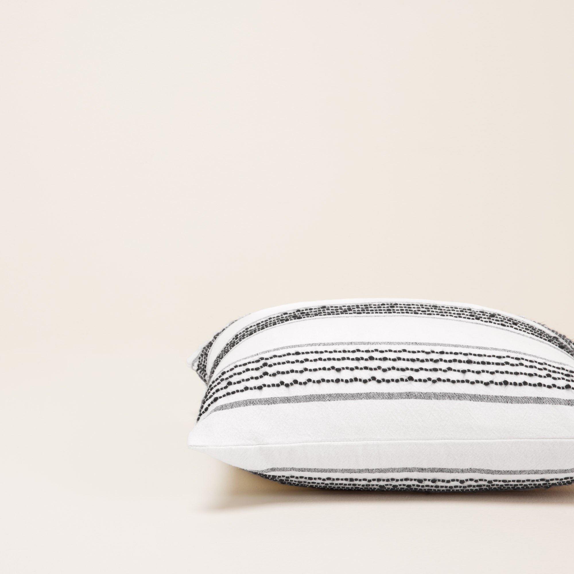 Cushion cover MADURA White