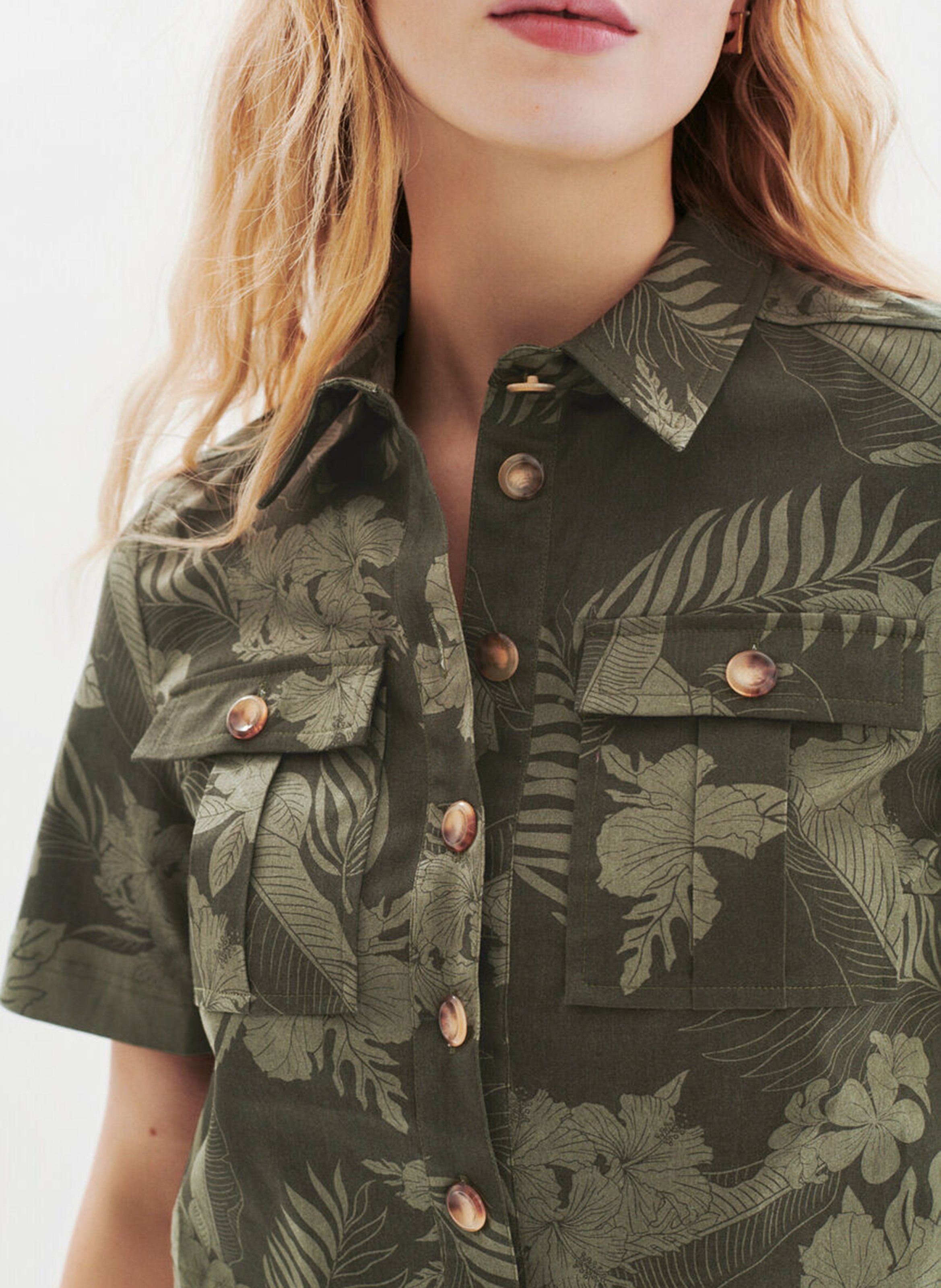 Cotton and linen shirt with classic collar CAROLL Green