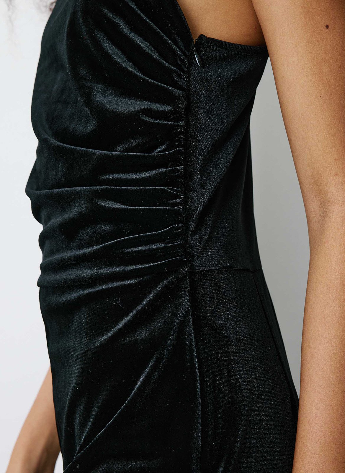Asymmetrischer Jumpsuit aus Samt GRACE ET MILA Schwarz