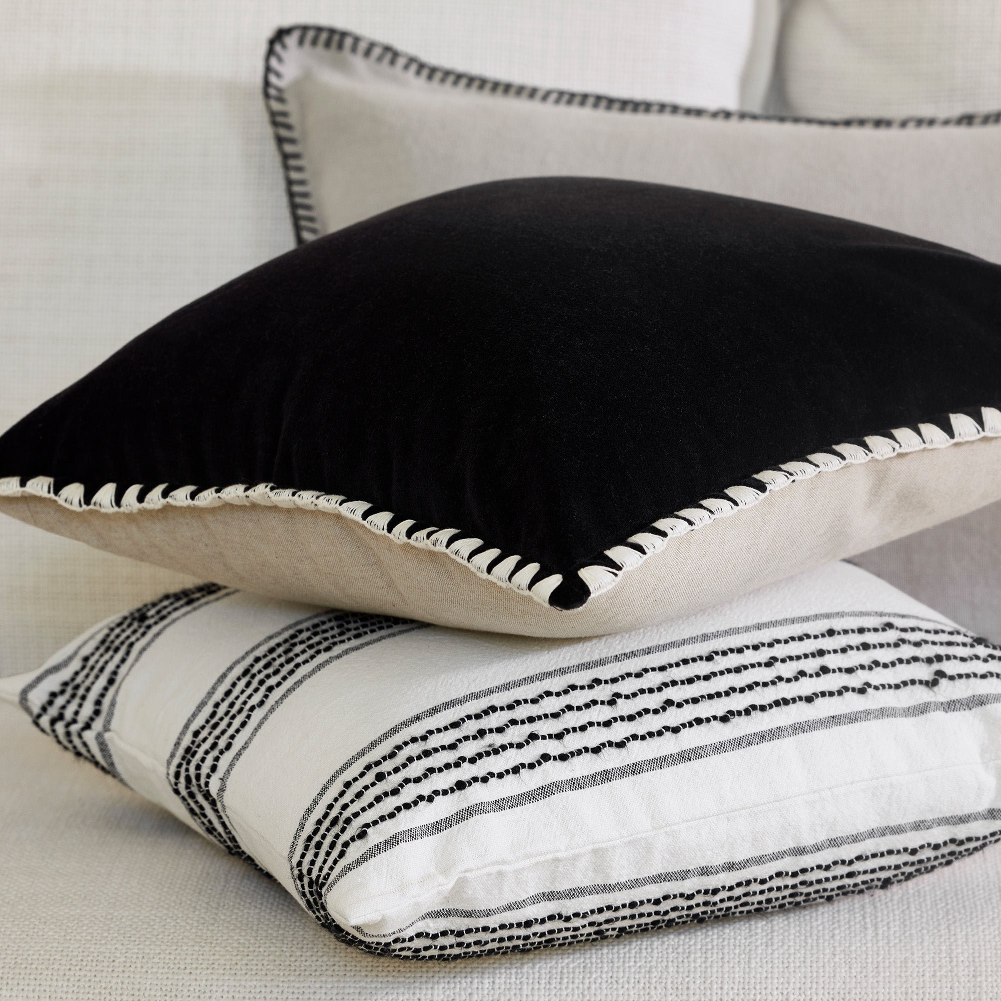 Cushion cover MADURA White