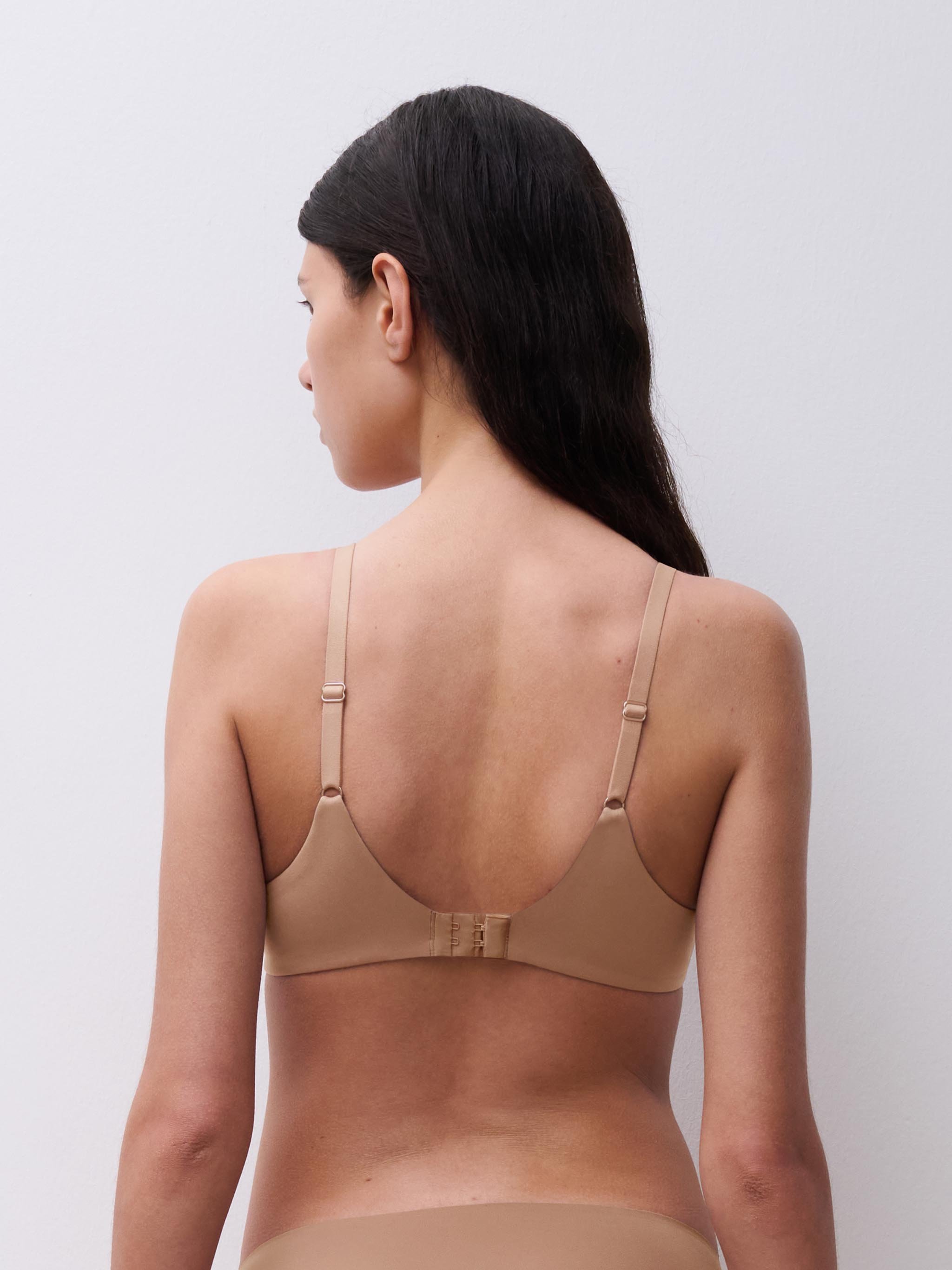 Moulded full-cup bra CHANTELLE Beige