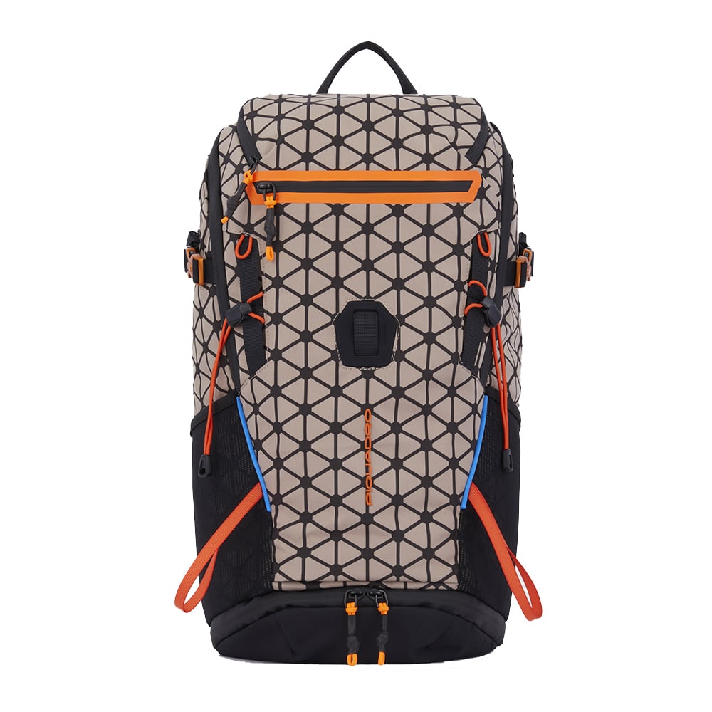 Backpack for hiking made from 40% recycled Cordura® polyester. PIQUADRO Beige