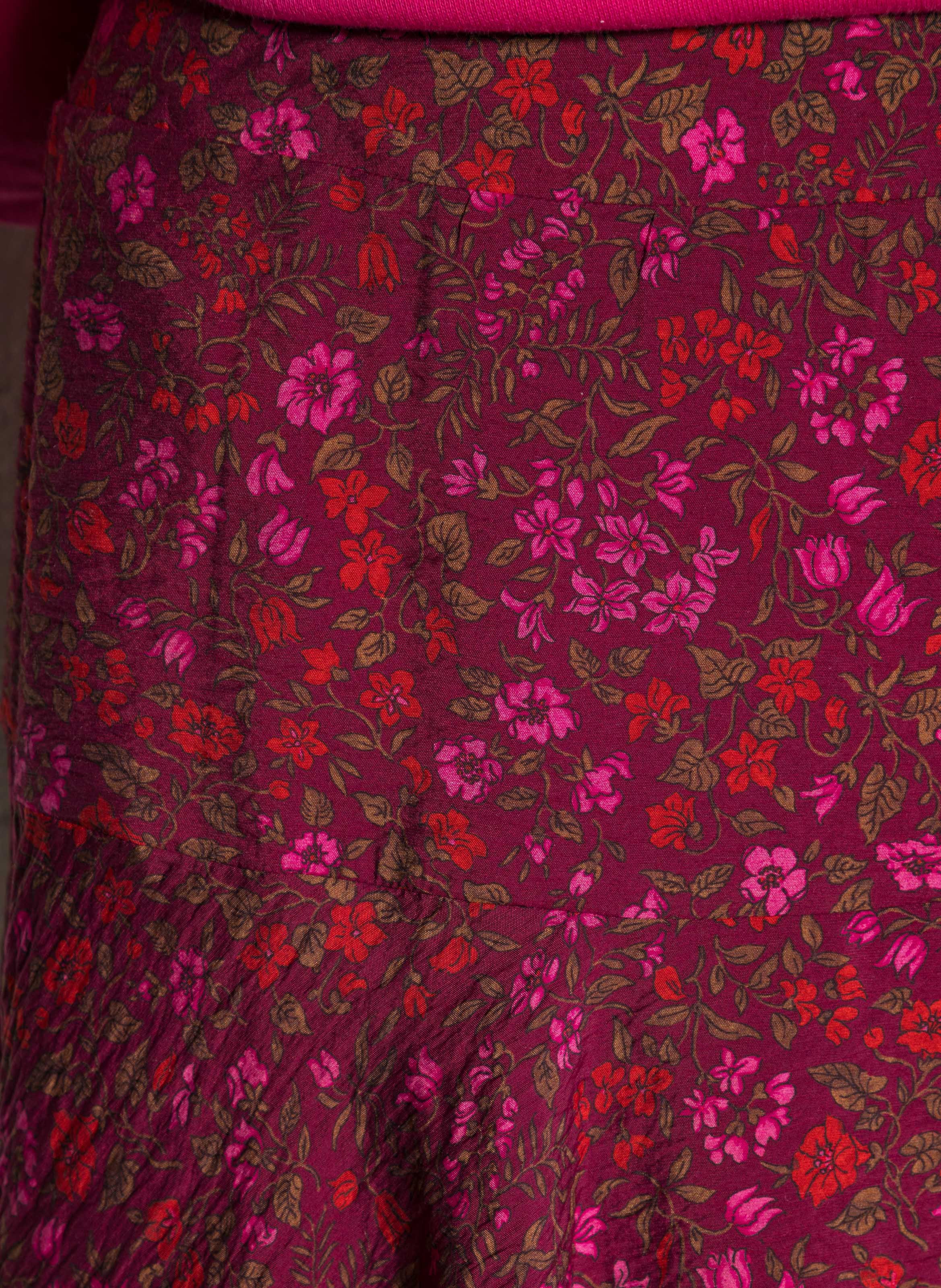 Axiroad printed midi skirt I CODE Pink