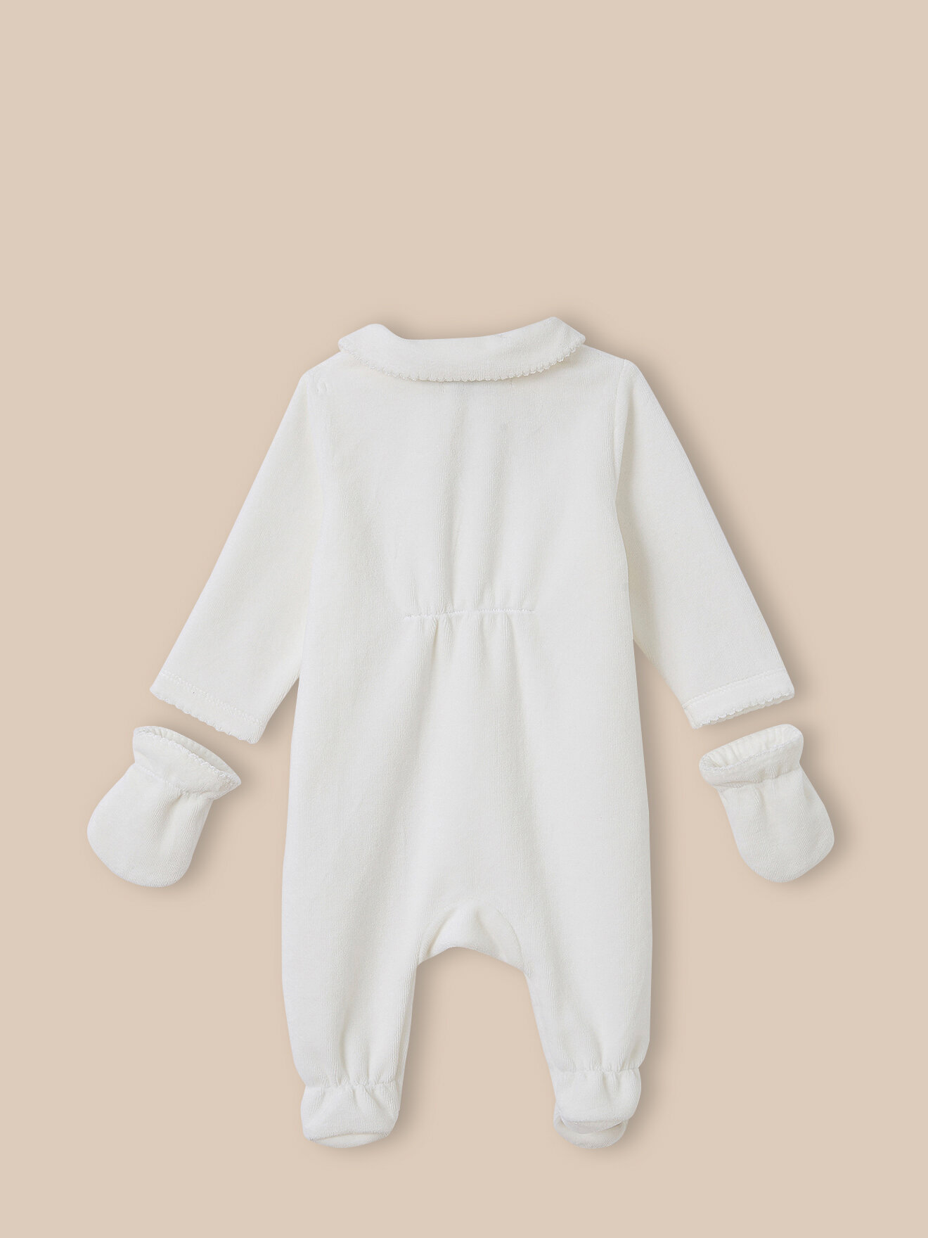 Maternity set: sleepsuit, beanie, and mittens CYRILLUS White