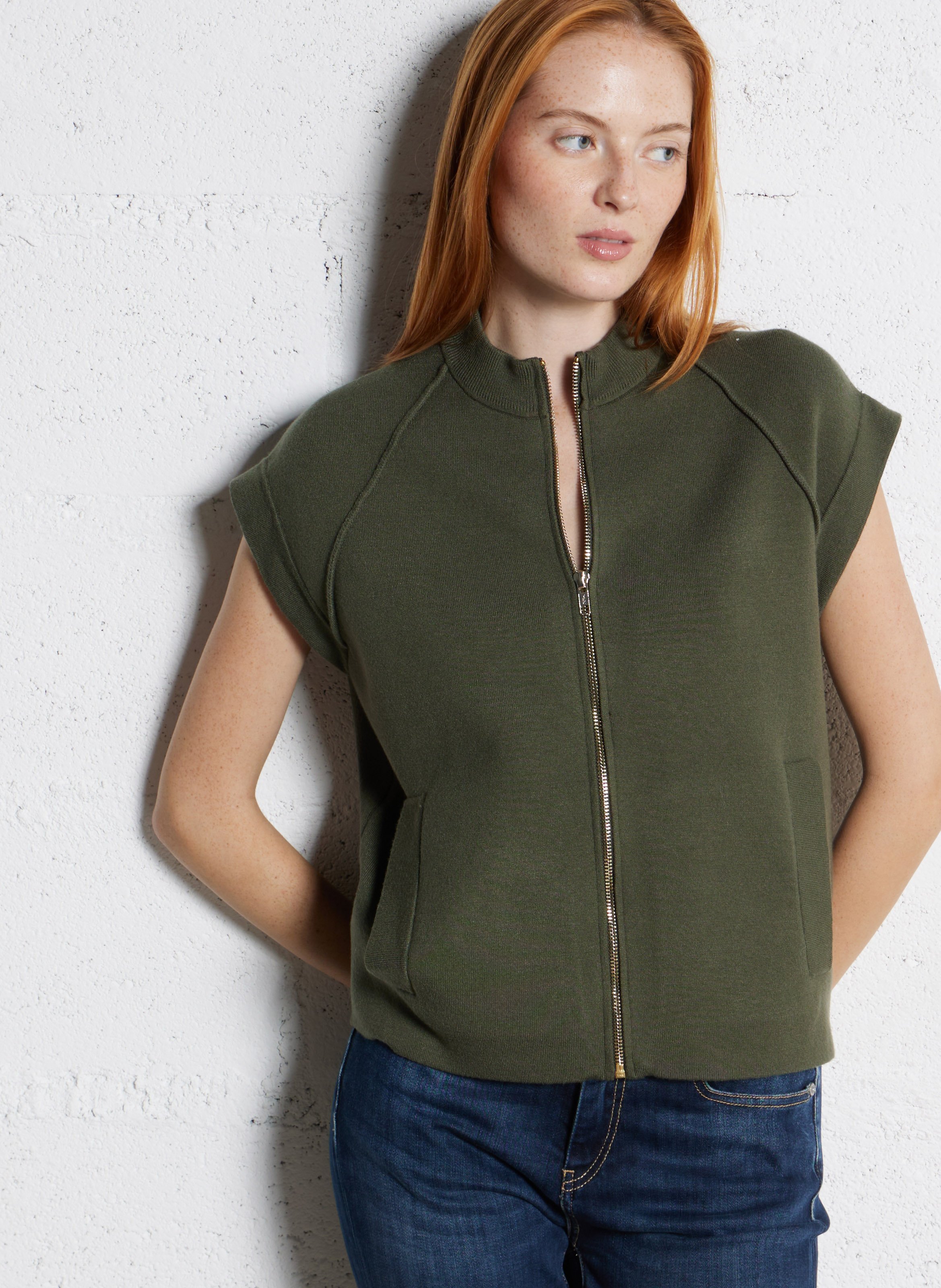 Gerade geschnittene Weste mit Stehkragen MAISON 123