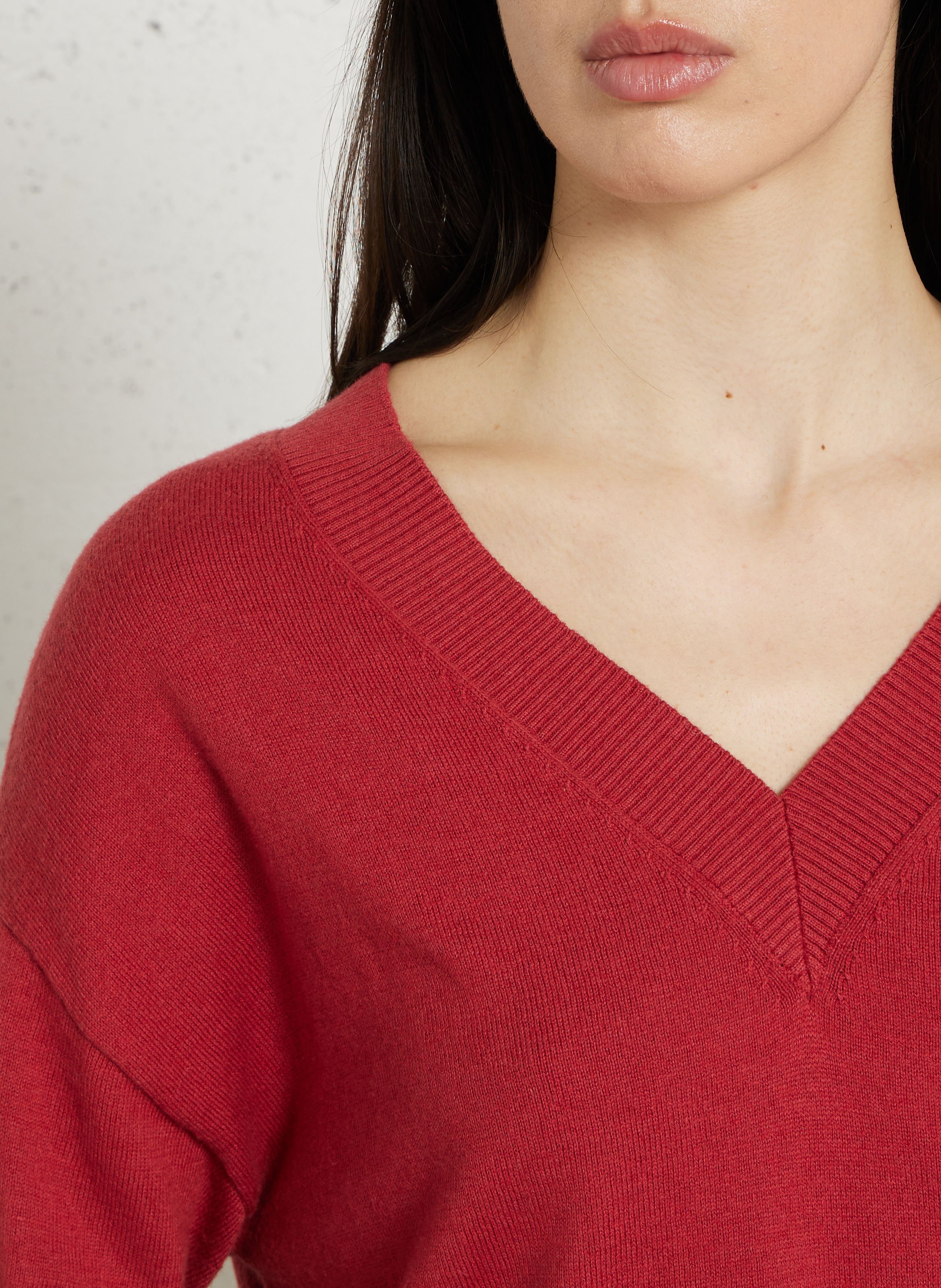 Pull col V manches longues uni SUD EXPRESS Rouge