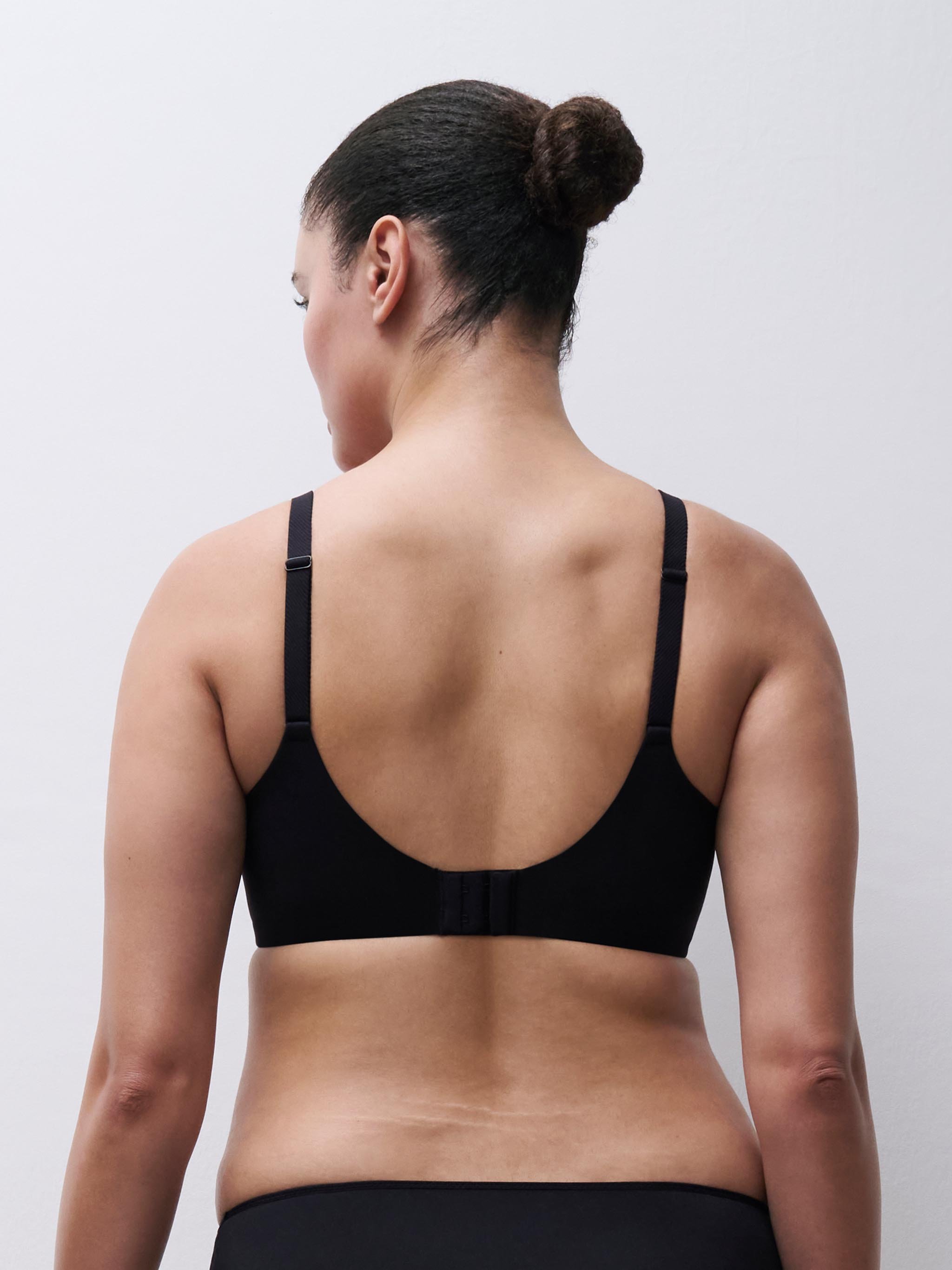Spacer lace wireless bra for support CHANTELLE Black