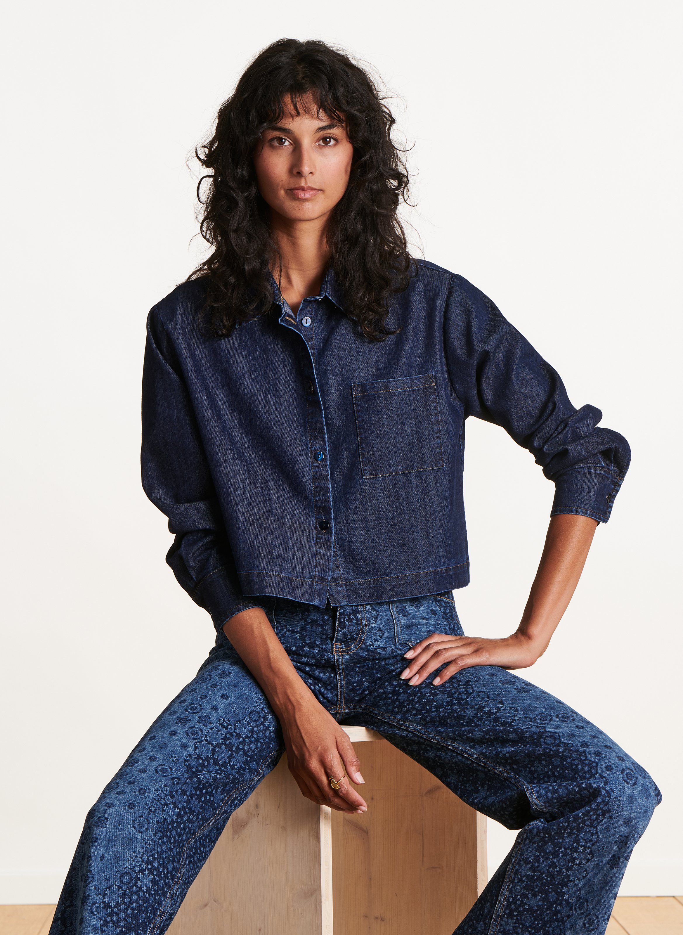 Chemise courte en jean  LA FEE MARABOUTEE Bleu