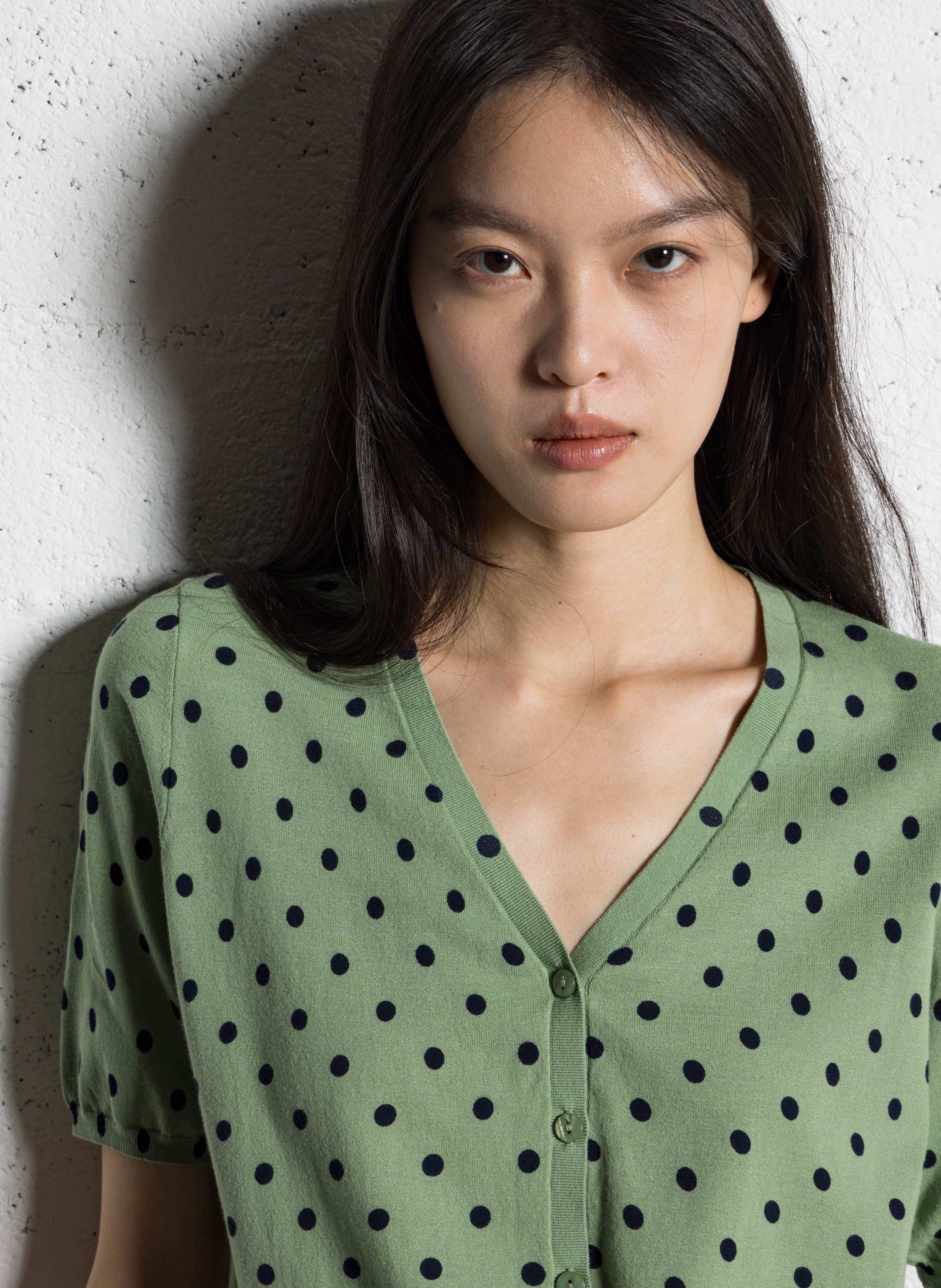 Recht, katoenen vest met V-hals en print NICE THINGS Groen