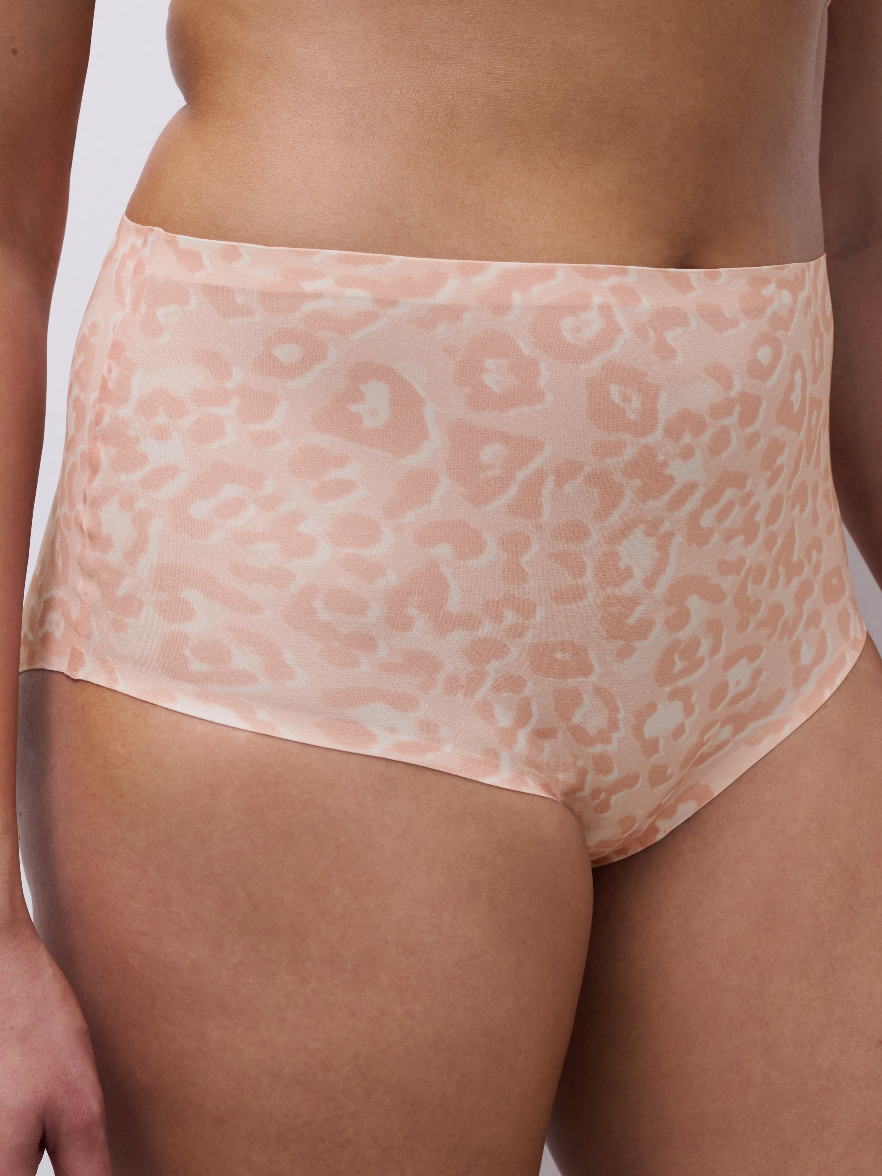 High-waisted lace panties CHANTELLE Brown