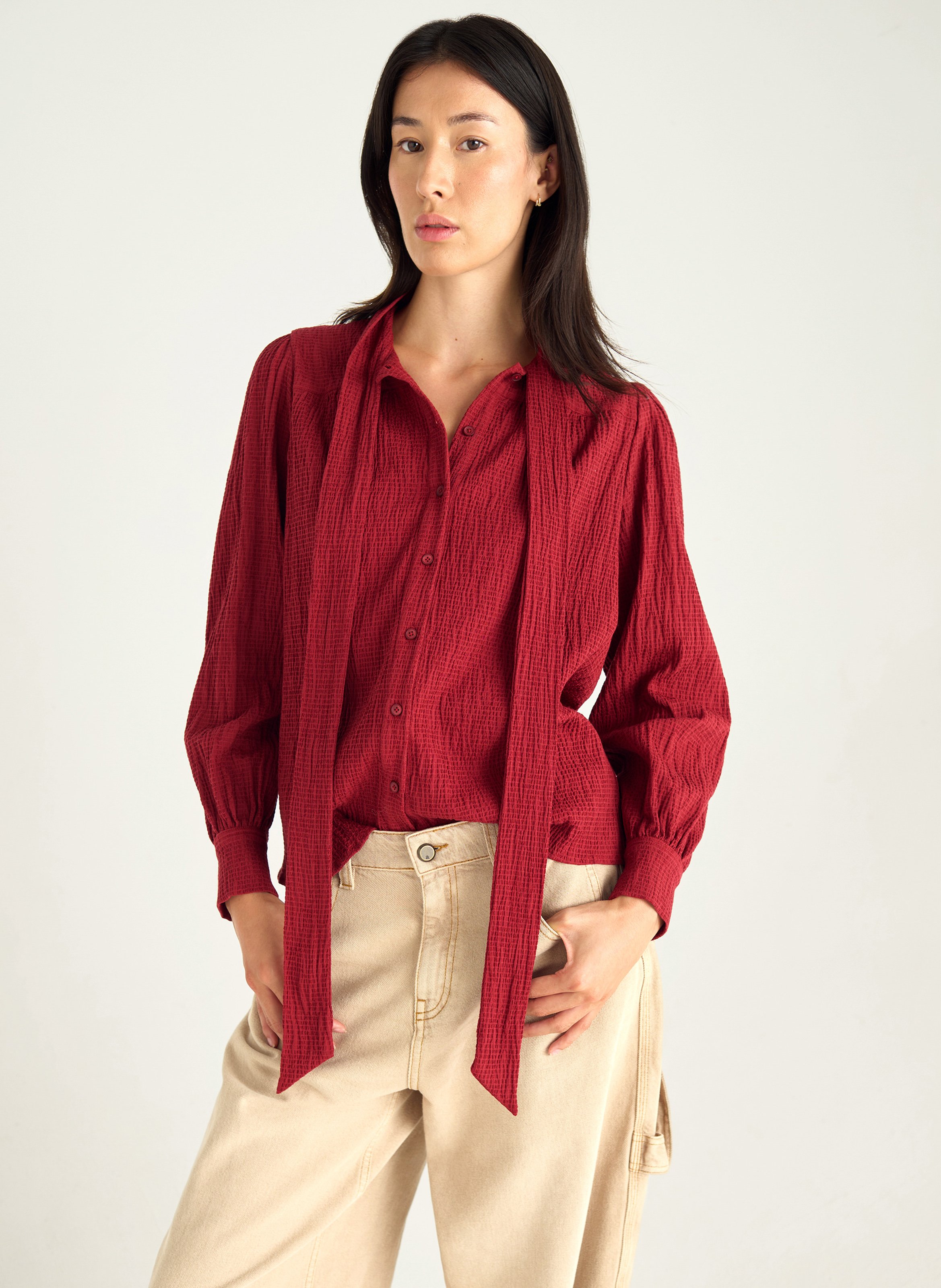 Crinkled Lavallière Collar Shirt ACOTE