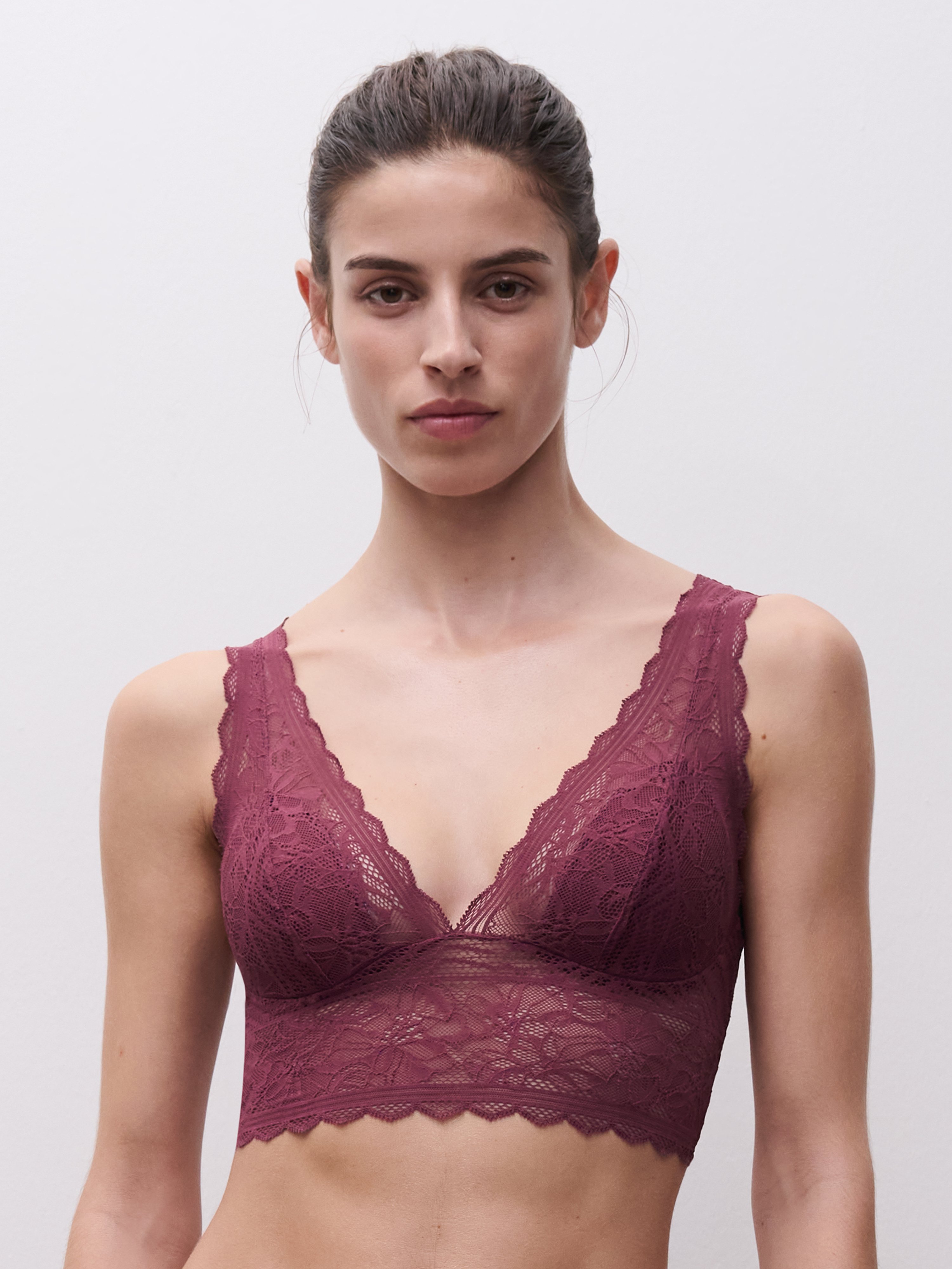 Non-wired foam bra CHANTELLE Red